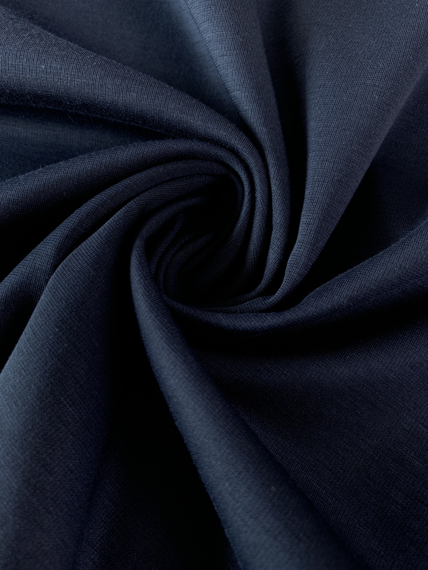 
Brunello Cucinelli 布鲁奈罗.库奇内利 2025SS春夏新品 
BC极简精粹高级圆领