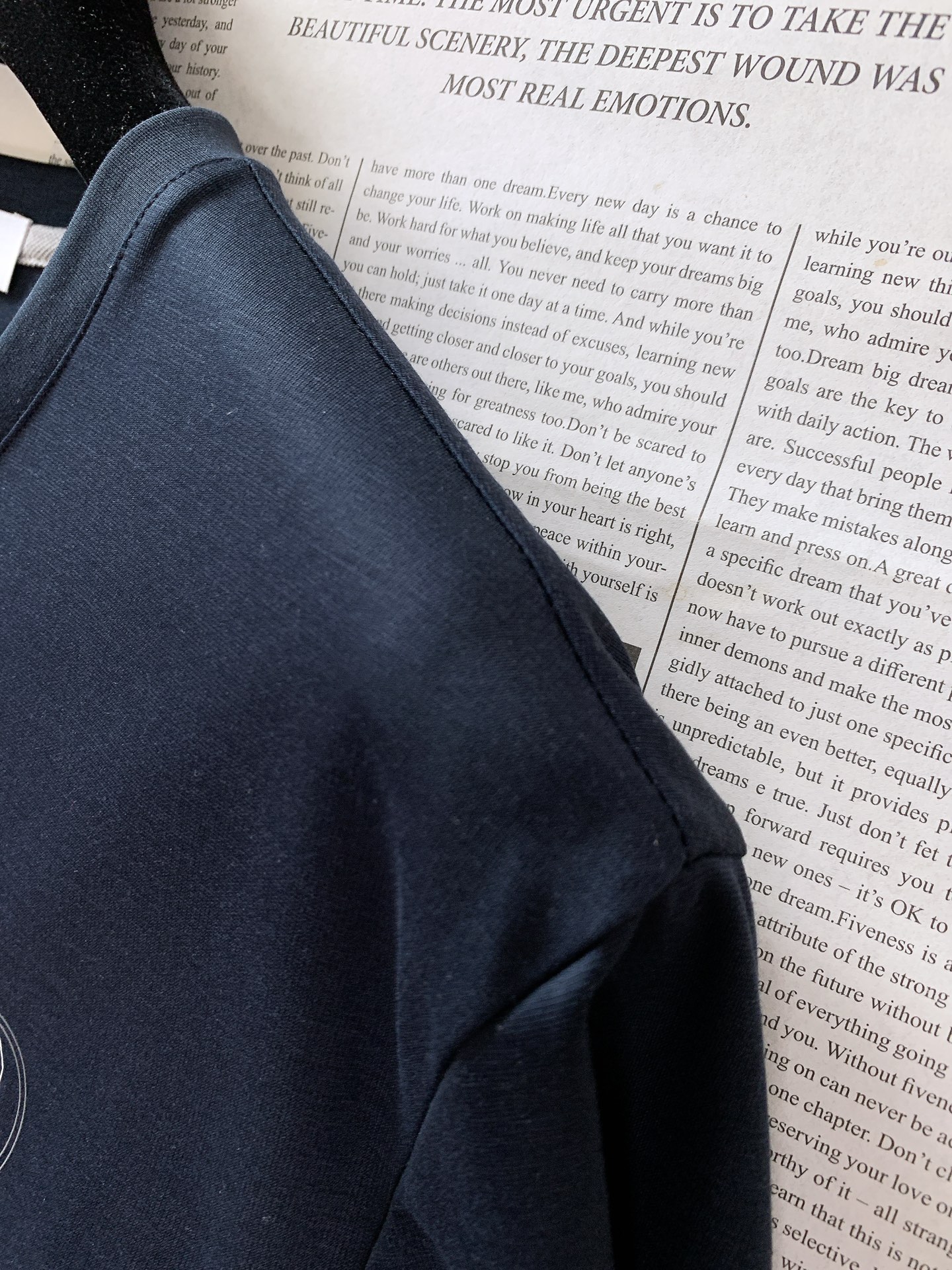 
Brunello Cucinelli 布鲁奈罗.库奇内利 2025SS春夏新品 
BC极简精粹高级圆领