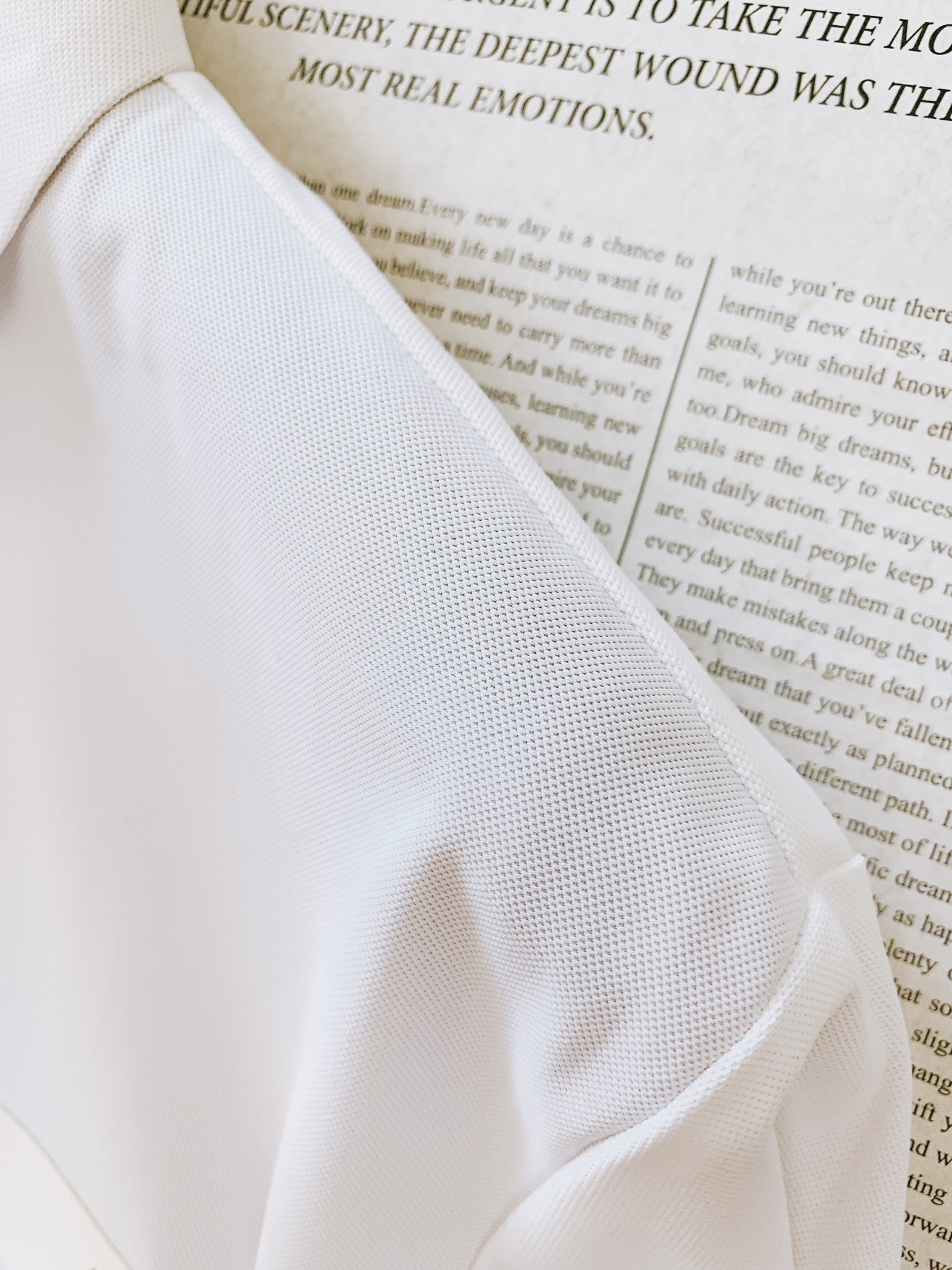 
LouisVuitton 路易威登 2025SS春夏新品 
休闲男士Polo衫。翻领挺括有型，不易塌、