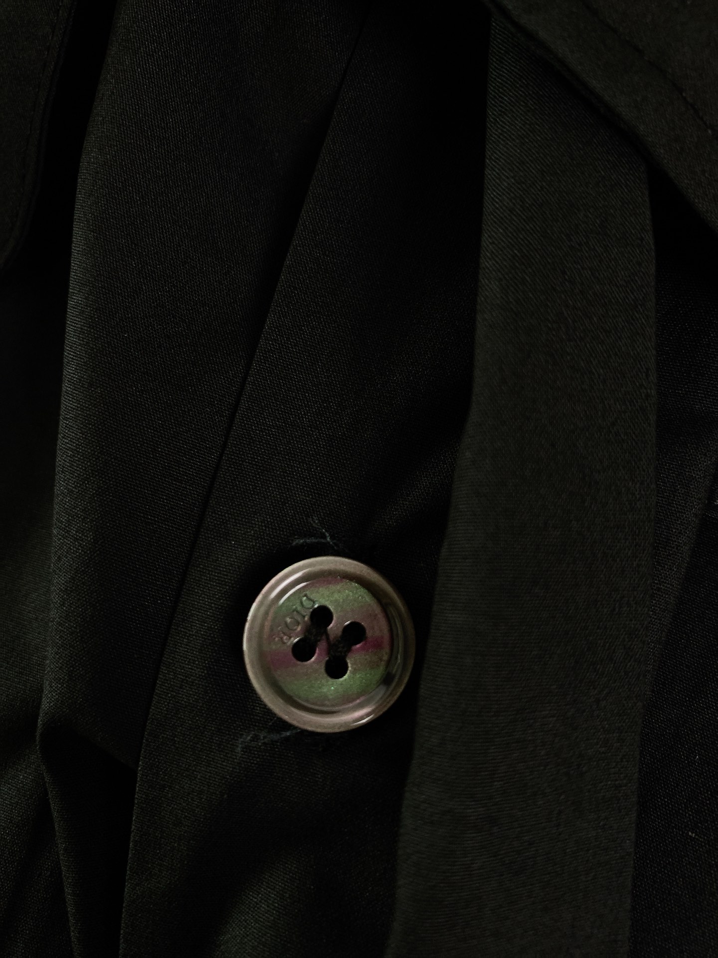 
Dior Homme 迪奥·桀傲 男装衬衫（附后侧腰带） 黑色棉府绸 Cistian  Couture