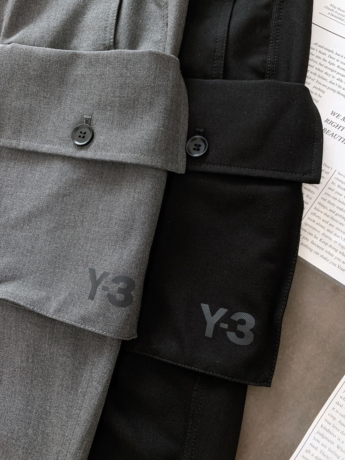 
Y-3 山本耀司 2025FW早秋新品
工装休闲裤 | 把细节玩出了新高度👇

多口袋工装风，大口袋带