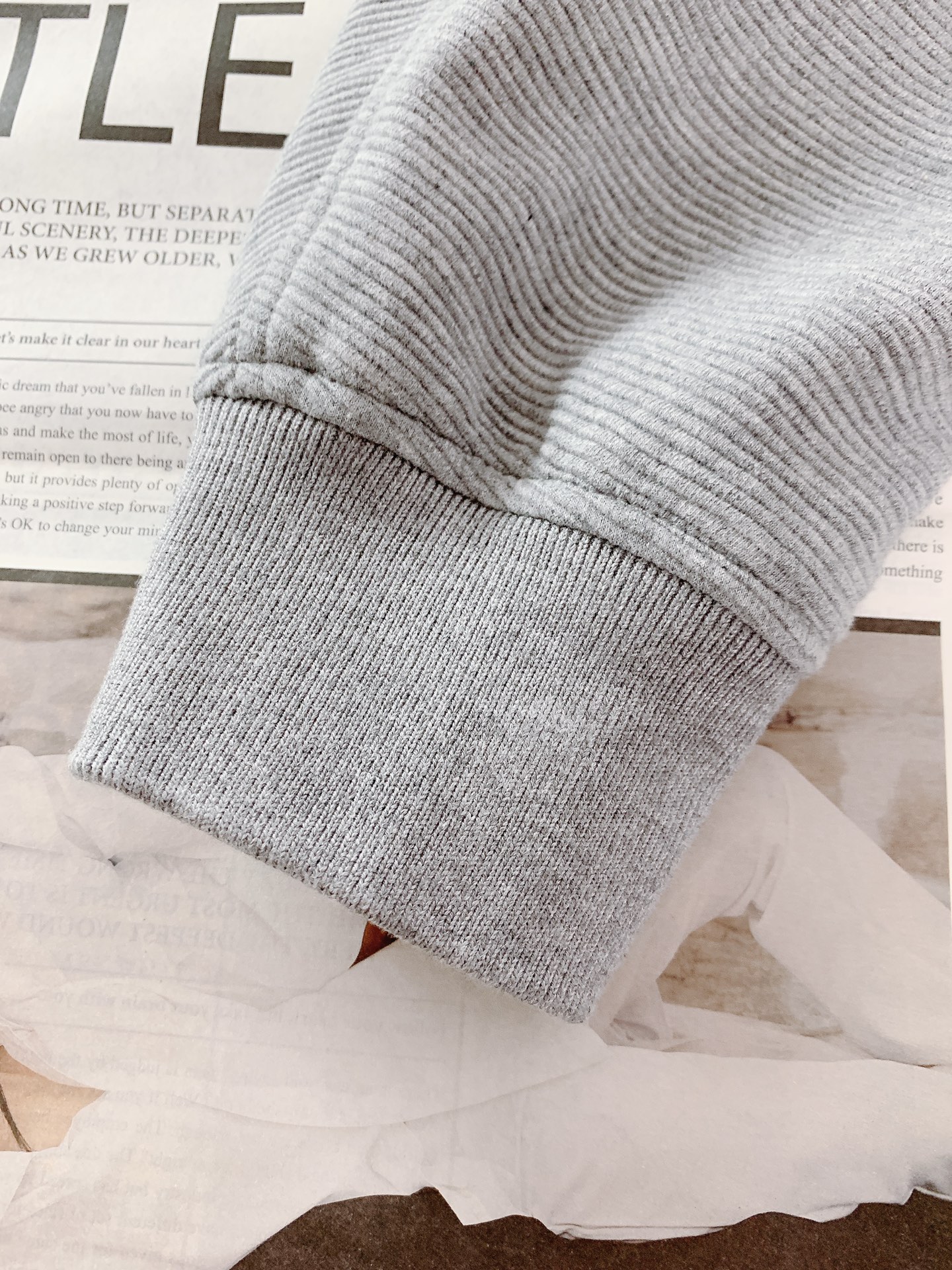 
Bottega Veneta 葆蝶家 2025FW秋冬新品 
休闲夹棉夹克外套。甄选优质班福棉材质，多