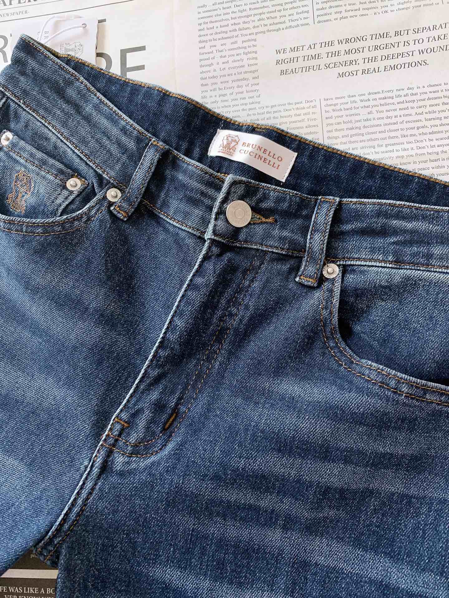 
Brunello Cucinelli 布鲁奈罗.库奇内利 2025FW早秋新品 
高级时装感，休闲洗水