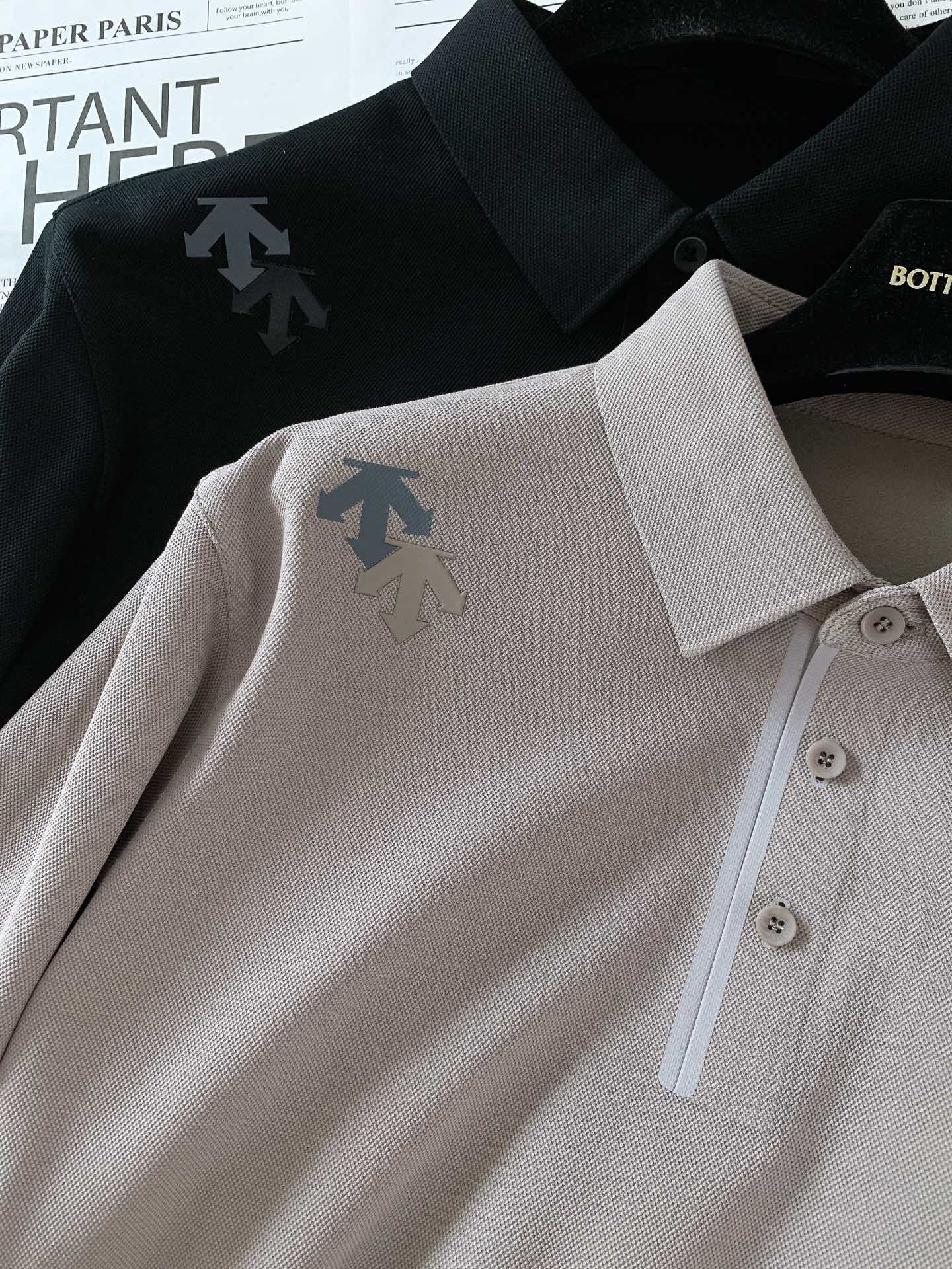 
DESCENTE 迪桑特 2025FW早秋新品 
磨毛运动衬衫型打底衫。精选多重材质混纺，聚酯纤维➕桑