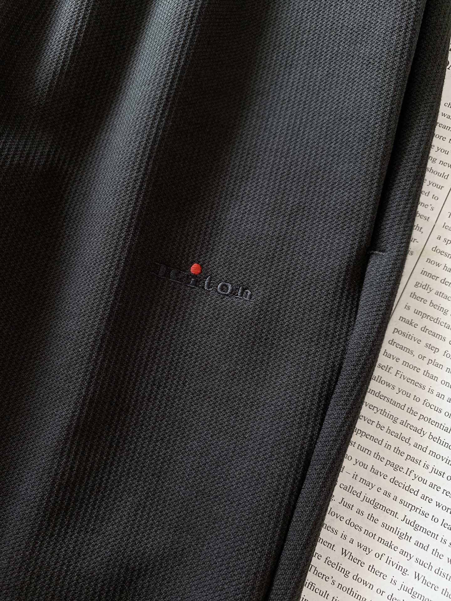 
Kiton 奇顿 2025FW早秋新品 
渠道的精品狠货！！！
今年最好看的休闲裤
闭眼入！
客供定制