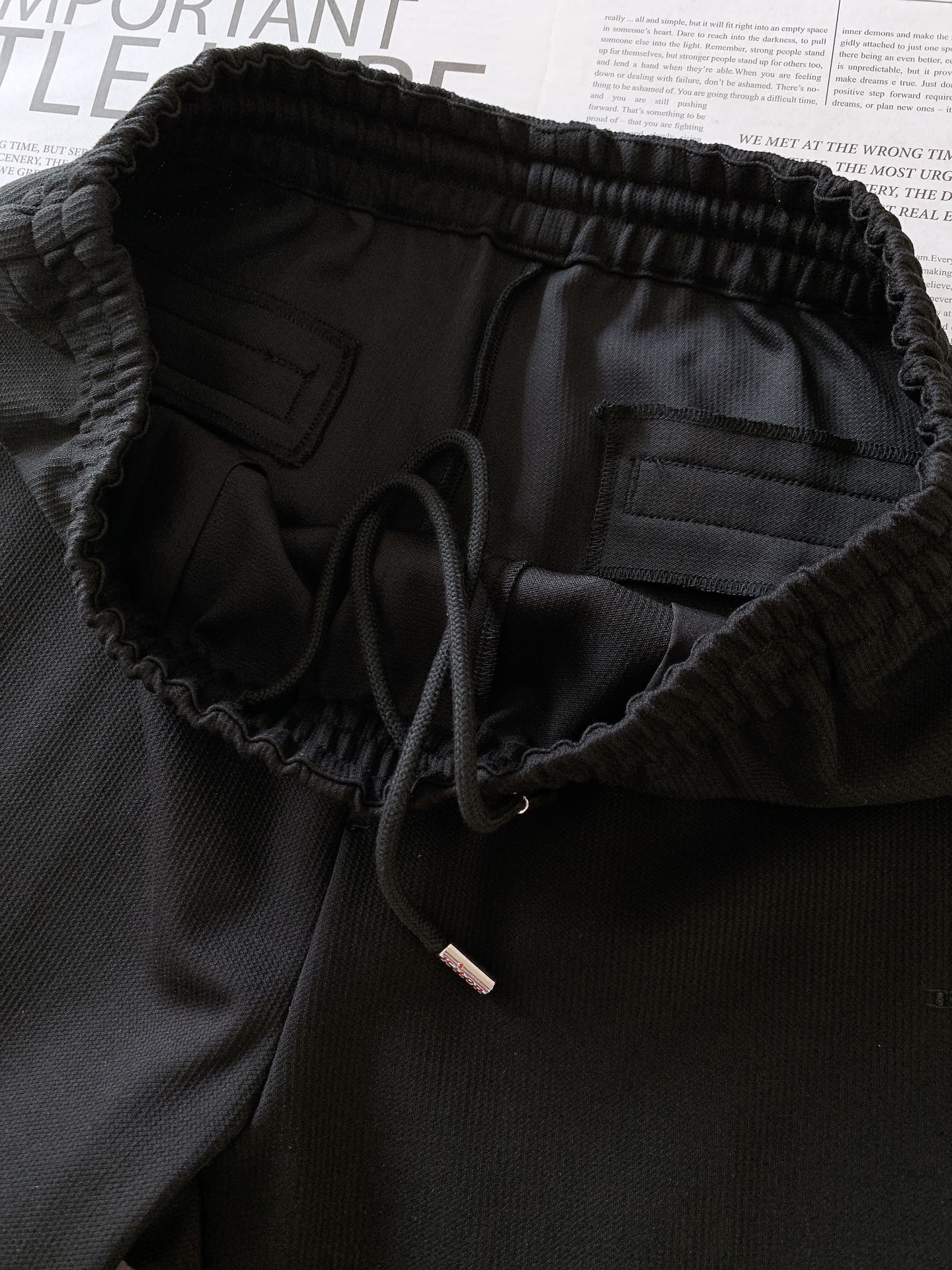 
Kiton 奇顿 2025FW早秋新品 
渠道的精品狠货！！！
今年最好看的休闲裤
闭眼入！
客供定制