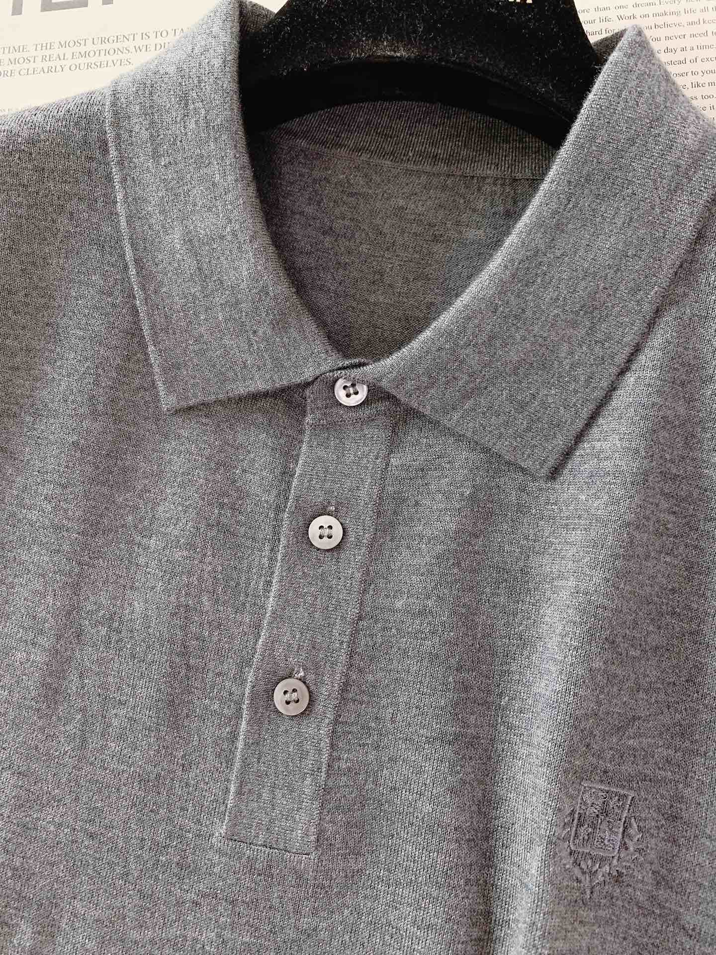 
LoroPiana L.P FW早秋新品 
lP🆕 男款长袖针织打底衫，精致工艺、高级质感、经典单品，