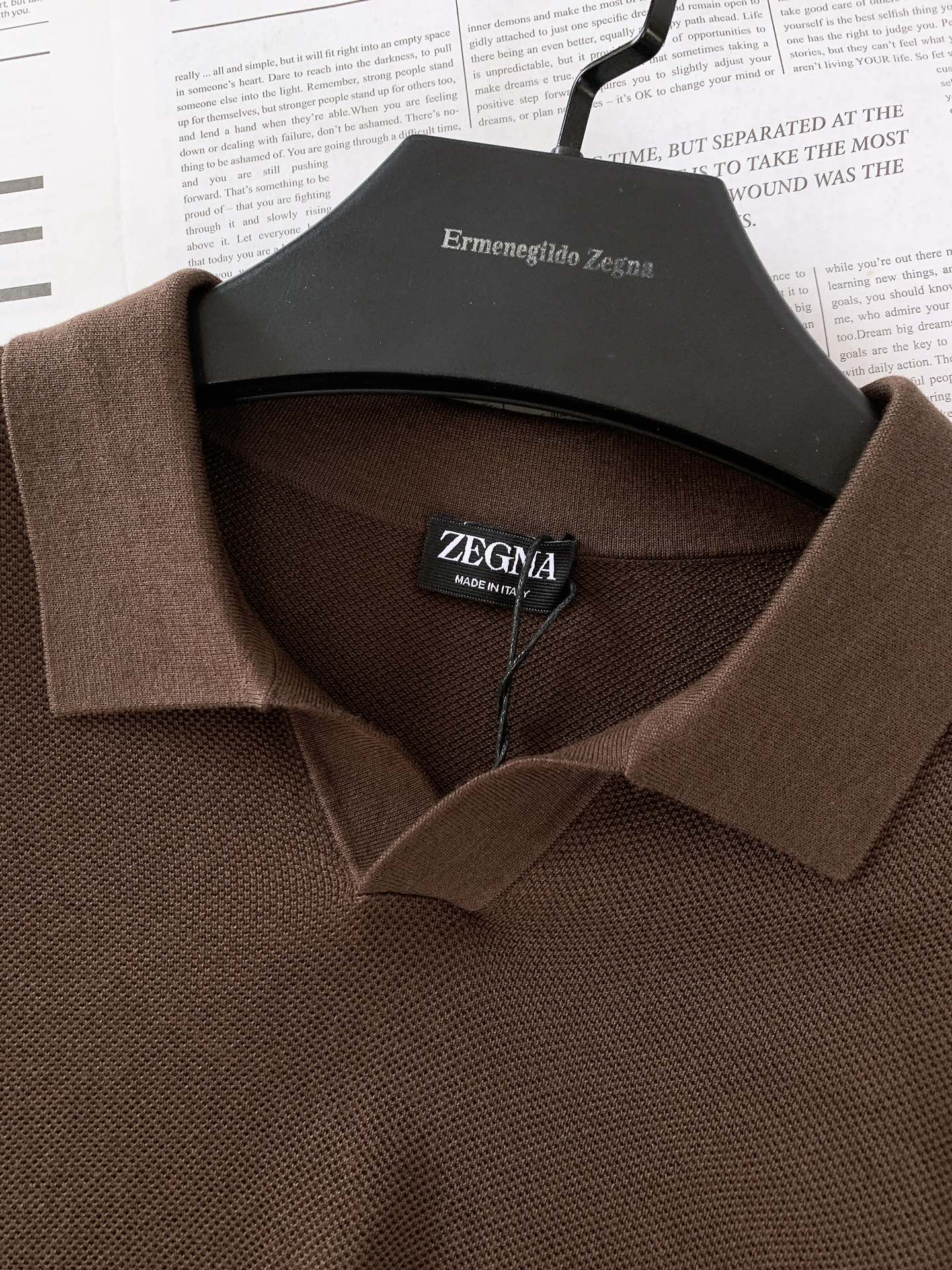 
Ermenegildo Zegna杰尼亚 2025FW早秋新品 
男款丝麻混纺Stoll机织造华夫格肌