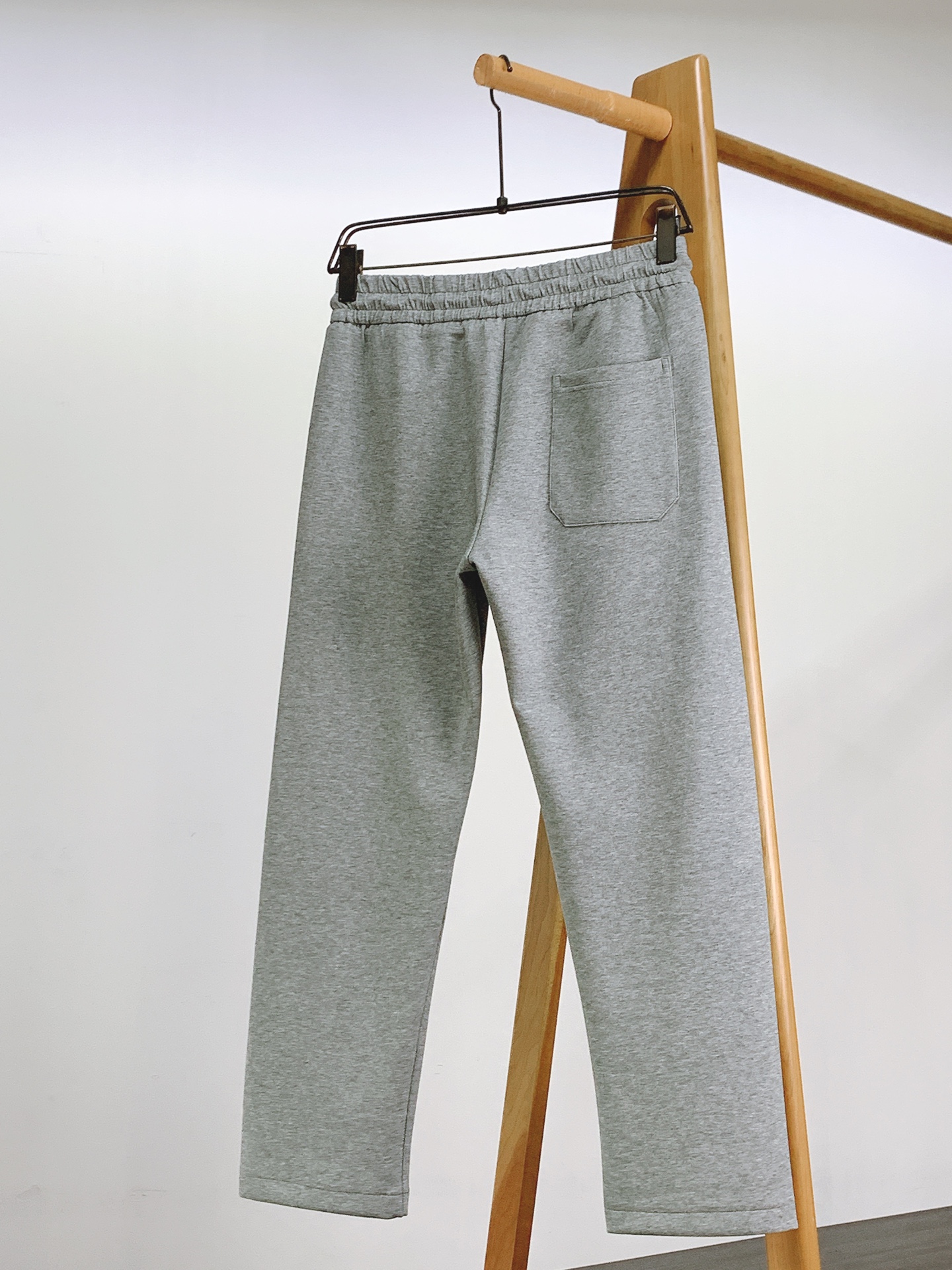 Ermenegildo Zegna 杰尼亚 2025FW早秋新品时尚抽绳休闲裤时尚系列，独特设计，抽绳休