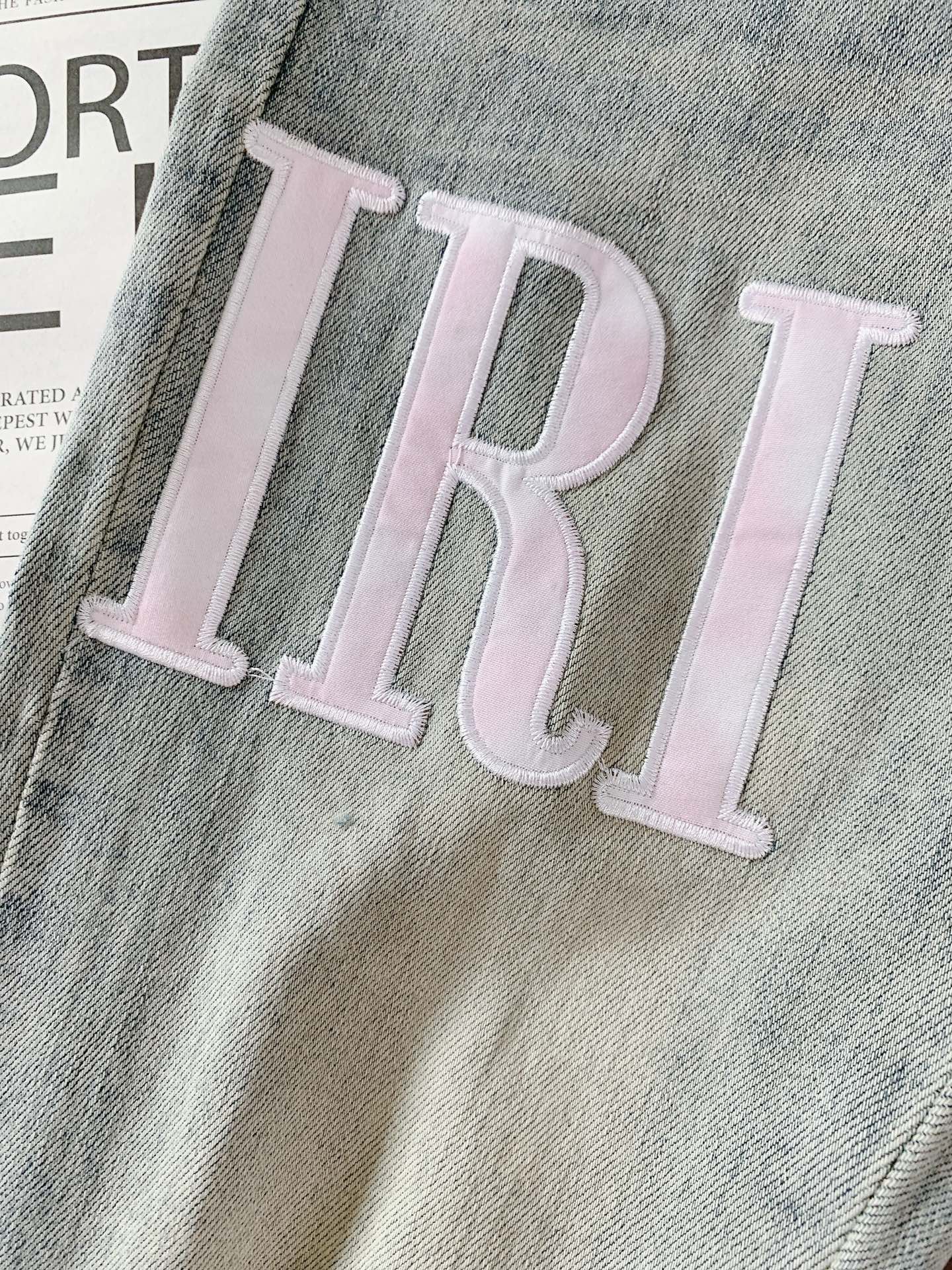 AMIRI 时尚潮牌 2025FW早秋新品复古真美，柜台如何就如何！！ 欧洲订单牛…..amiri 25