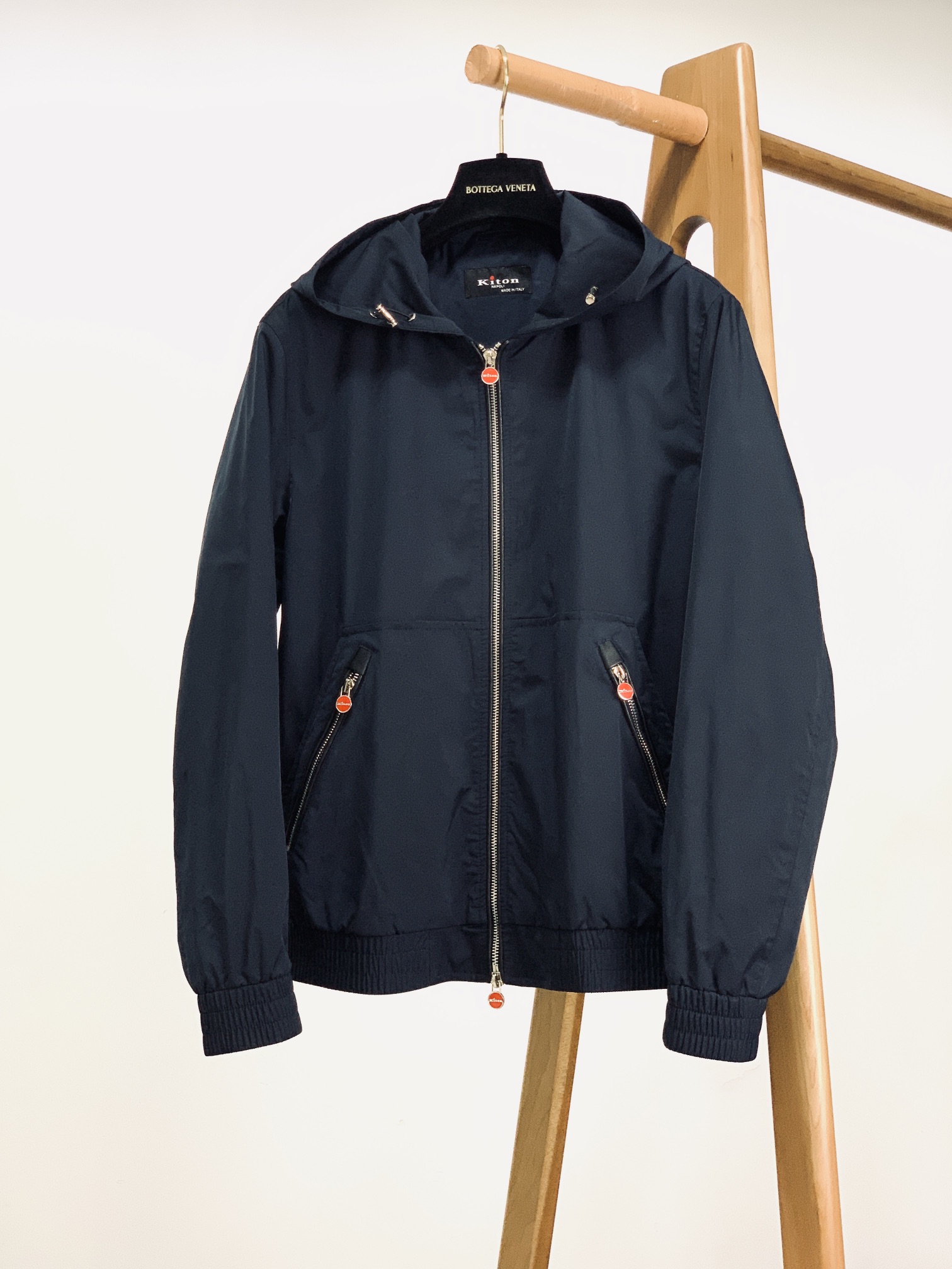 Kiton 奇顿 2025FW早秋新品 渠道的精品狠货！！！今年最好看的连帽休闲外套闭眼入！客供定制面料