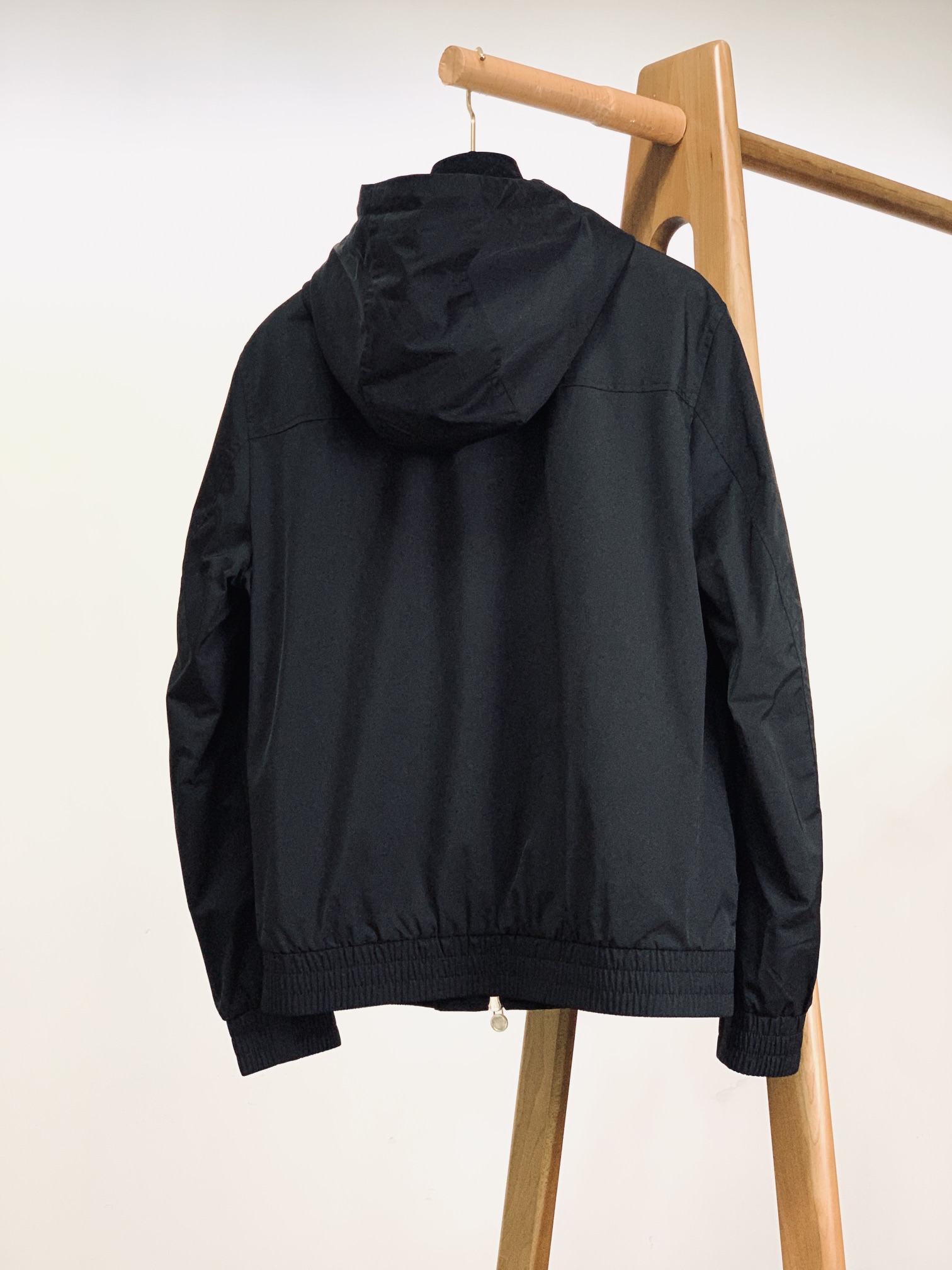 Kiton 奇顿 2025FW早秋新品 渠道的精品狠货！！！今年最好看的连帽休闲外套闭眼入！客供定制面料