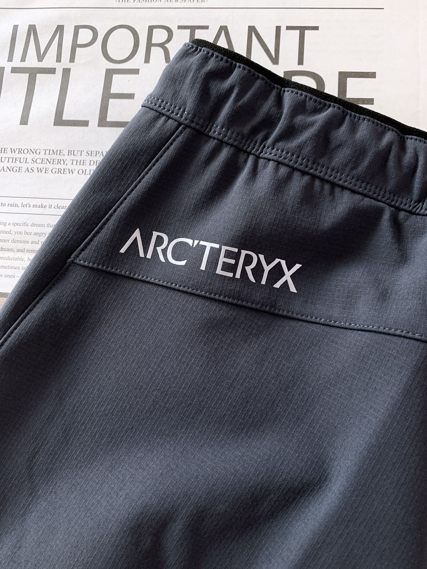 ARCTERYX 始祖鸟 GAMMA MX PANT 男子长裤！！！这个系列中最ok的软壳裤，具有通用性