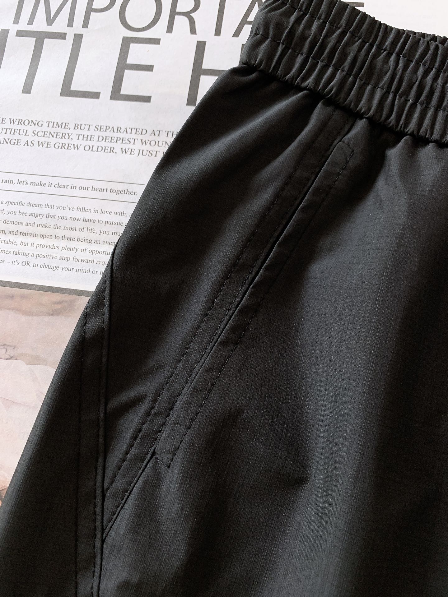 ARCTERYX 始祖鸟 2025FW早秋新品户外休闲裤👖经典设计，低调而不失格调这款休闲裤简约大气又百