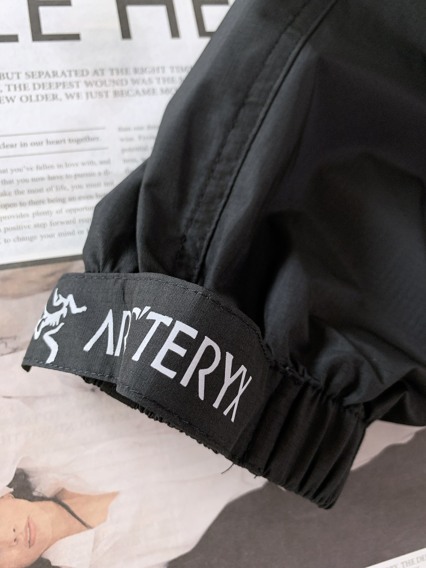 ARCTERYX 始祖鸟 2025FW早秋新品户外休闲裤👖经典设计，低调而不失格调这款休闲裤简约大气又百