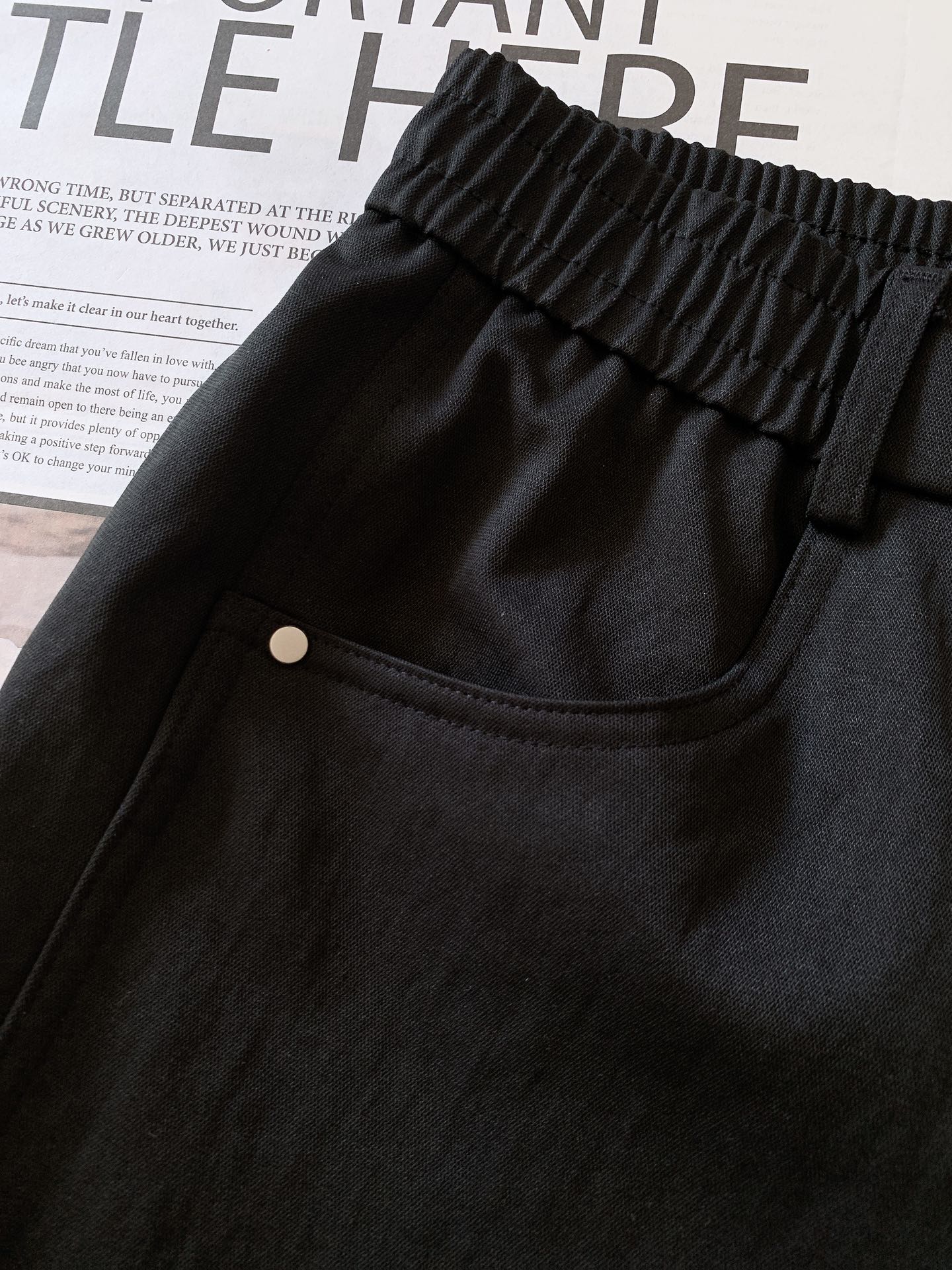 ARCTERYX 始祖鸟 2025FW早秋新品高街复古休闲裤，双层针织，定制的面料，客供五金辅料～四季中