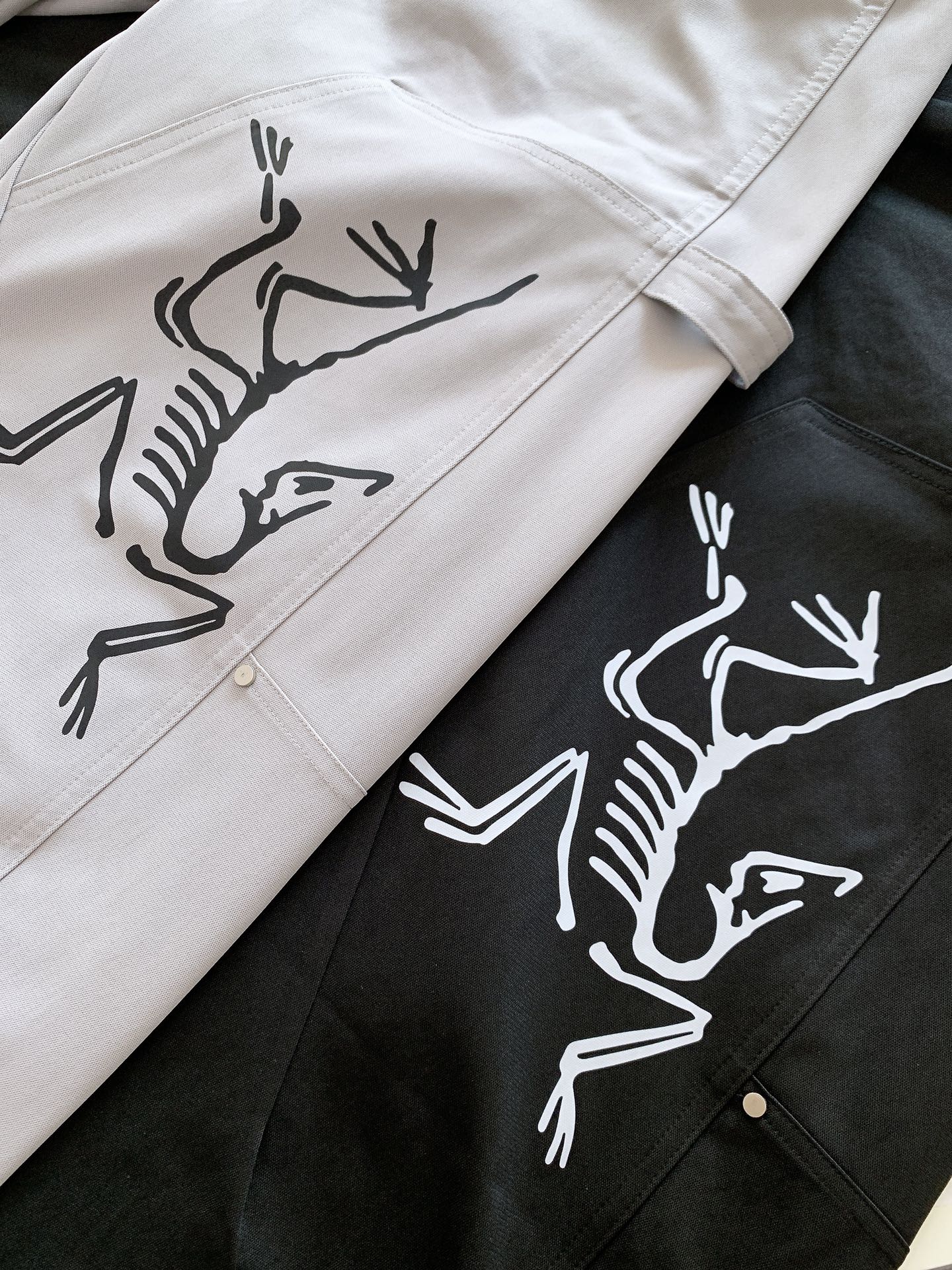 ARCTERYX 始祖鸟 2025FW早秋新品高街复古休闲裤，双层针织，定制的面料，客供五金辅料～四季中