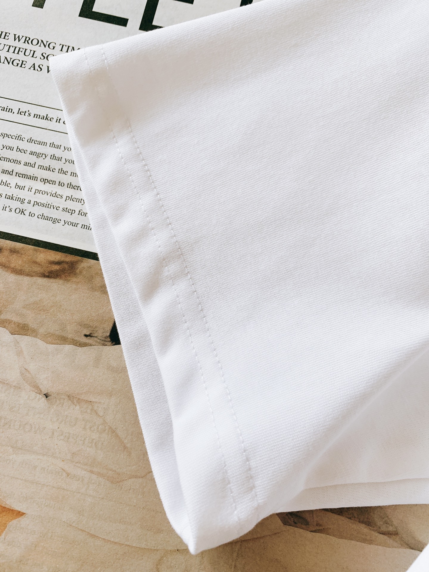 𝐁𝐚𝐥𝐞𝐧𝐜𝐢𝐚𝐠𝐚 巴黎世家 2025SS春夏新品 休闲印花T恤。经典圆领设计，不挑人，不管是单穿还是