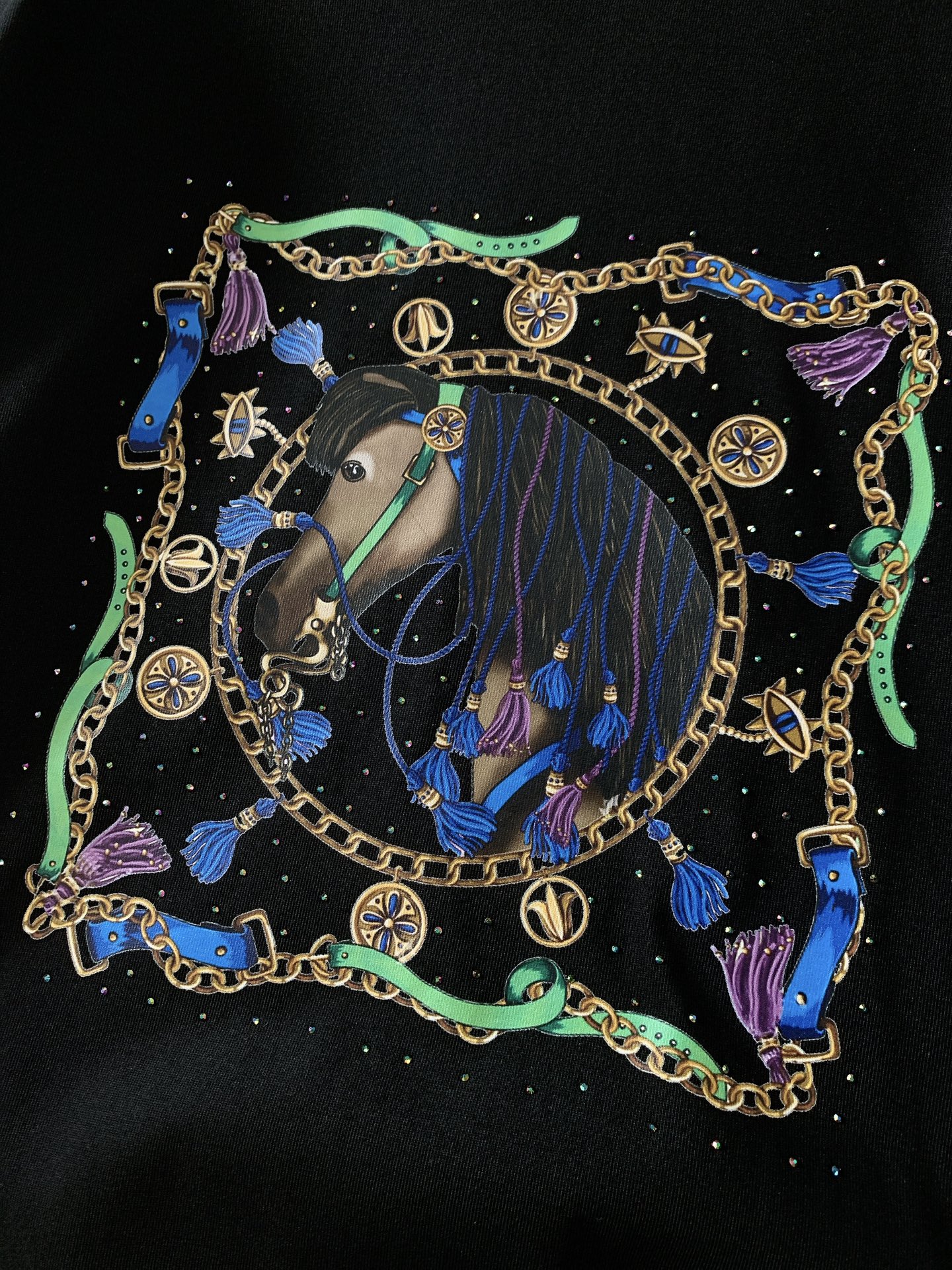 Hermès 爱马仕 2025SS春夏新品 男士高级休闲短TEE，标志性设计衔元素，亮眼时髦，品质感档次