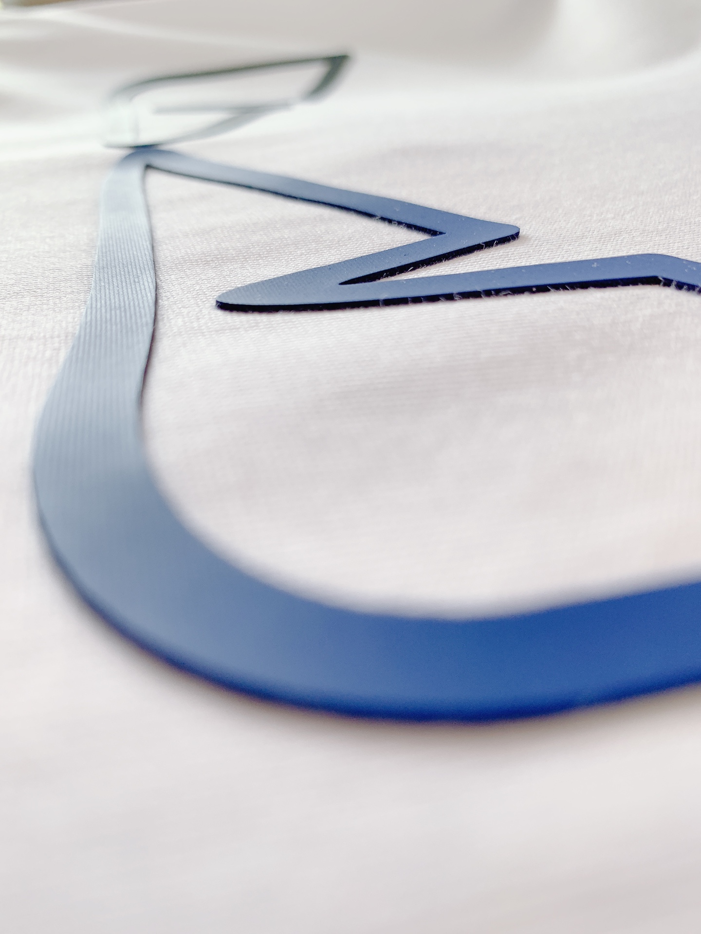 Fendi 芬迪 2025SS春夏新品 小怪兽系列短袖，前幅防水浮雕印花标识图案，完美的符合 最新系列风