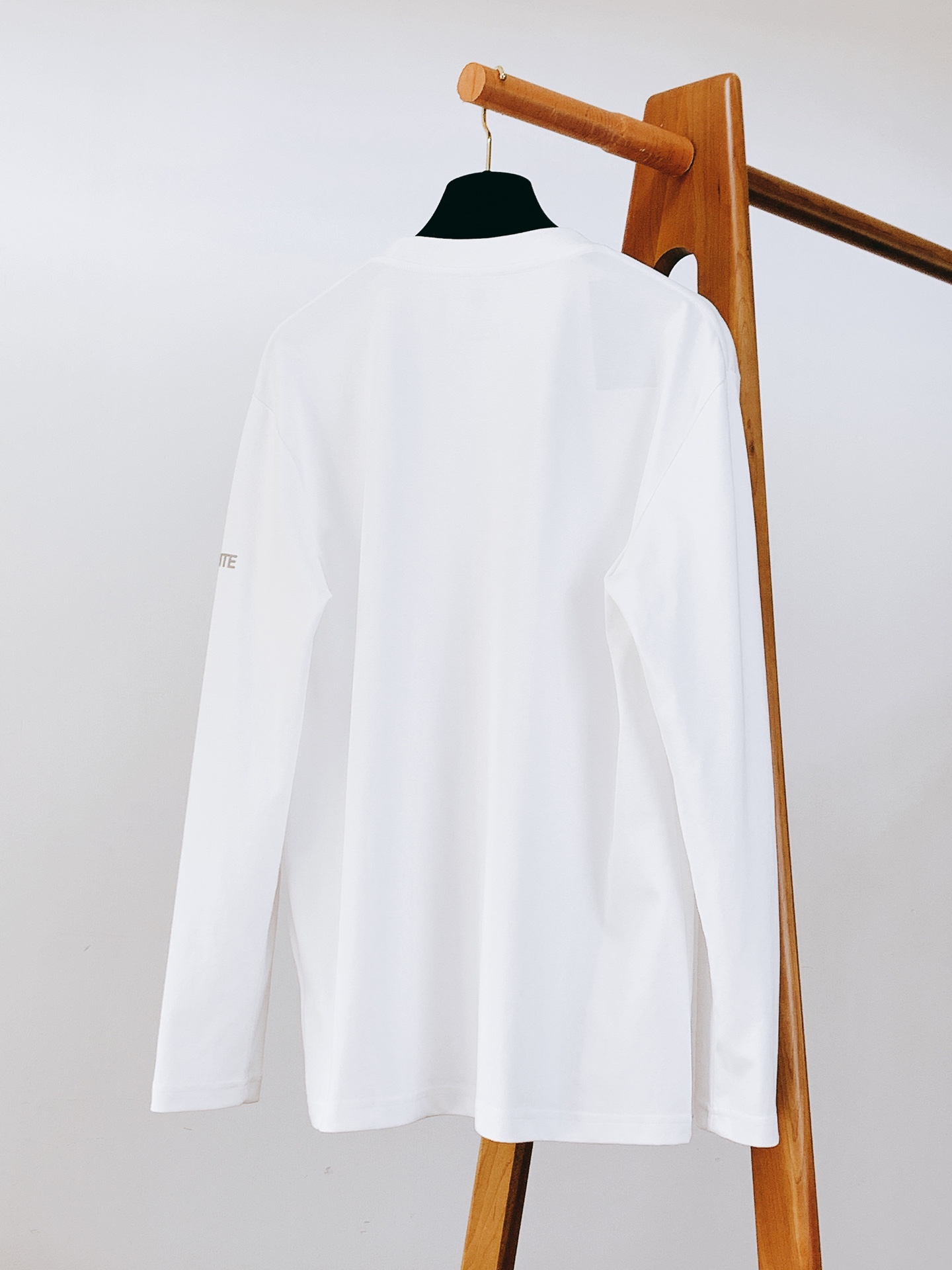 DESCENTE 迪桑特 2025FW秋冬新品 休闲长袖打底衫，立体感logo廓形长袖打底T恤，甄选优质