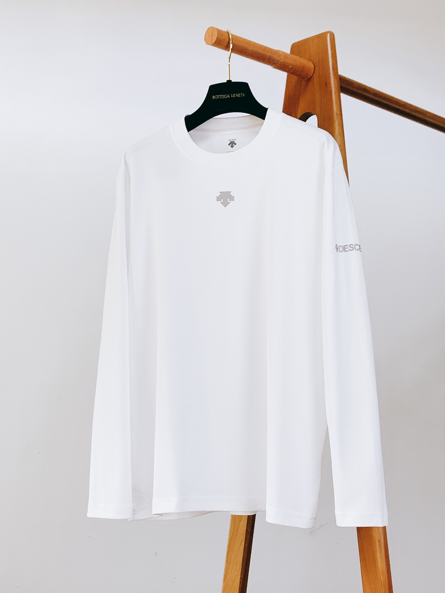 DESCENTE 迪桑特 2025FW秋冬新品 休闲长袖打底衫，立体感logo廓形长袖打底T恤，甄选优质