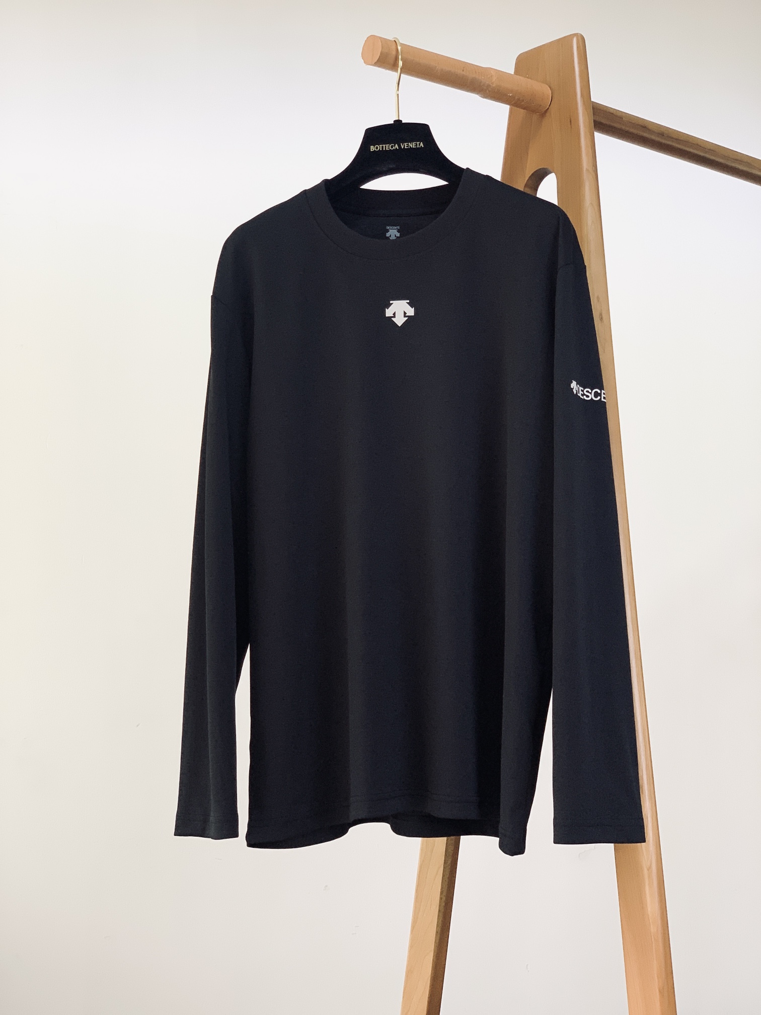 DESCENTE 迪桑特 2025FW秋冬新品 休闲长袖打底衫，立体感logo廓形长袖打底T恤，甄选优质