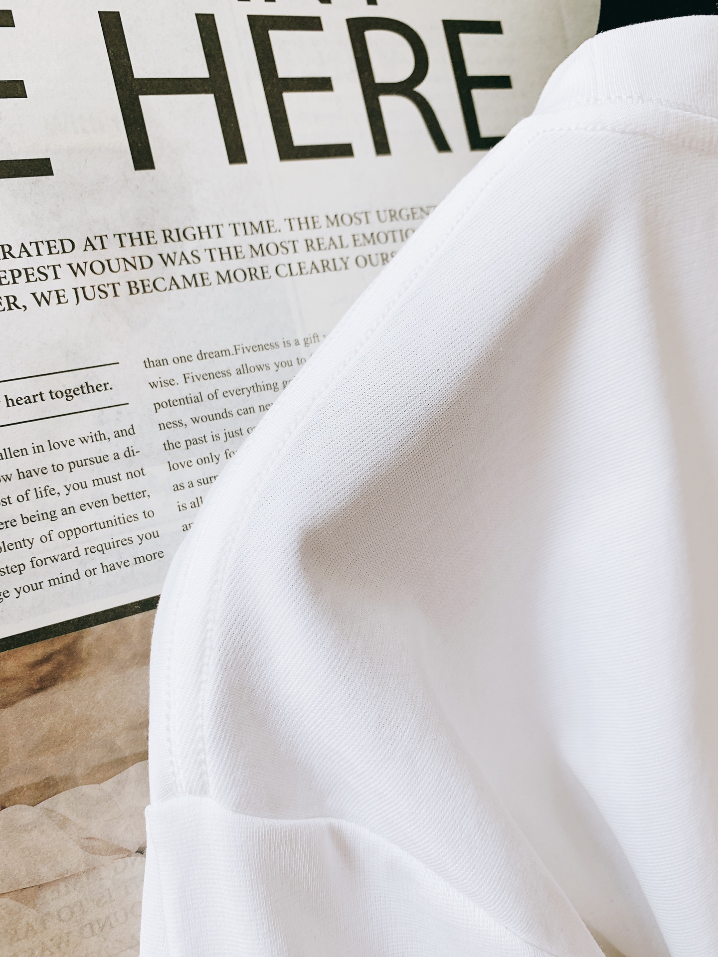 DESCENTE 迪桑特 2025FW秋冬新品 休闲长袖打底衫，立体感logo廓形长袖打底T恤，甄选优质