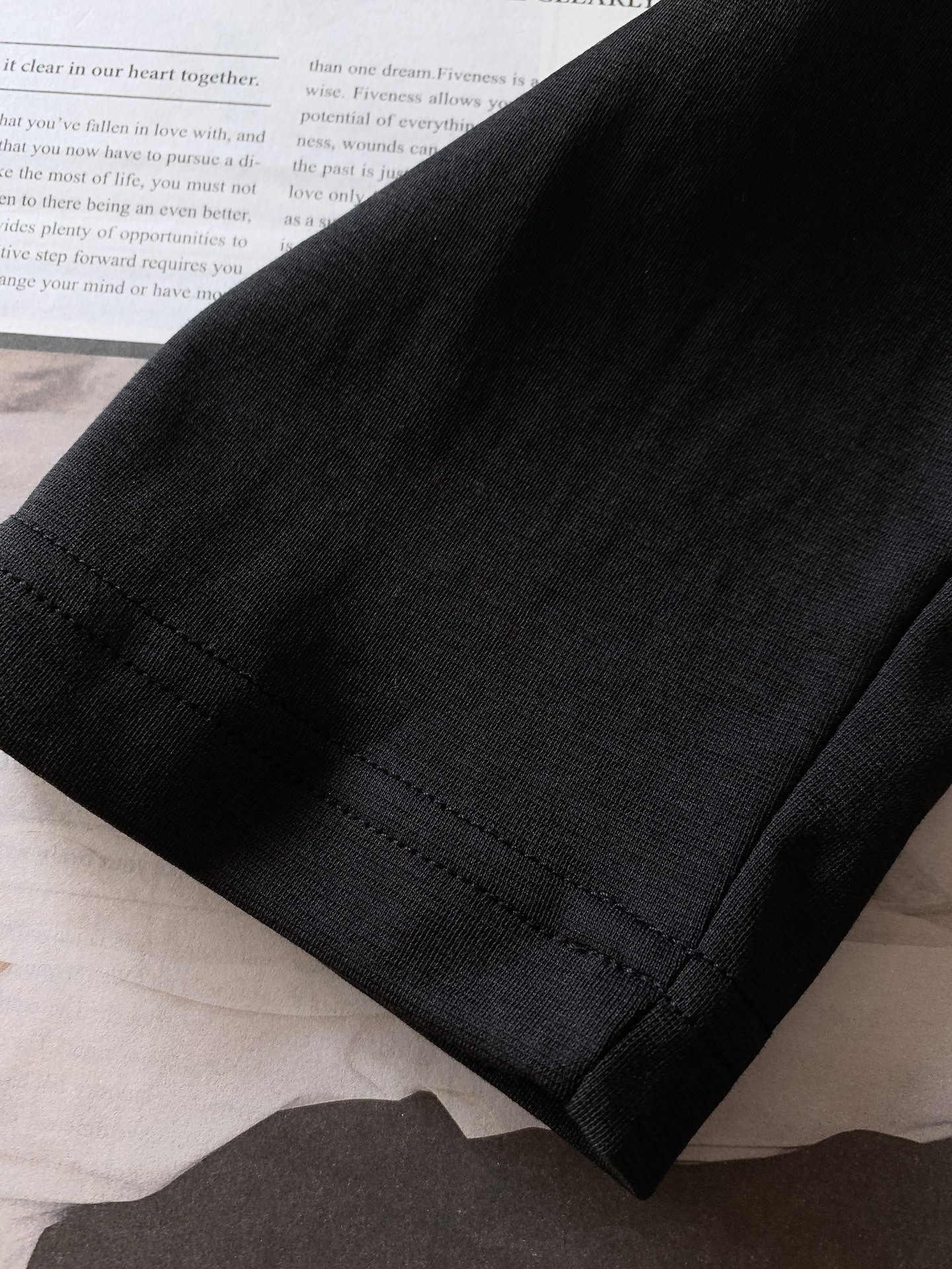 ARCTERYX 始祖鸟 2025FW秋冬新品 休闲长袖打底衫，立体感logo廓形长袖打底T恤，甄选优质