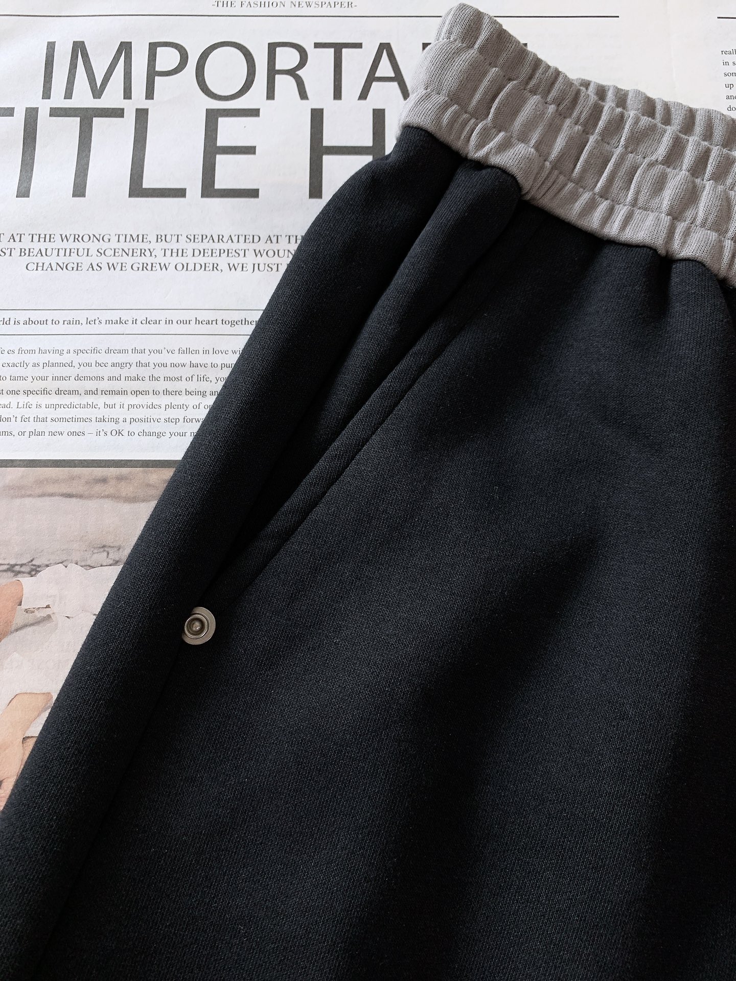 Prada 普拉达 2025FW早秋新品复古工装休闲裤，双层针织，定制的面料，客供五金辅料～四季中不可缺