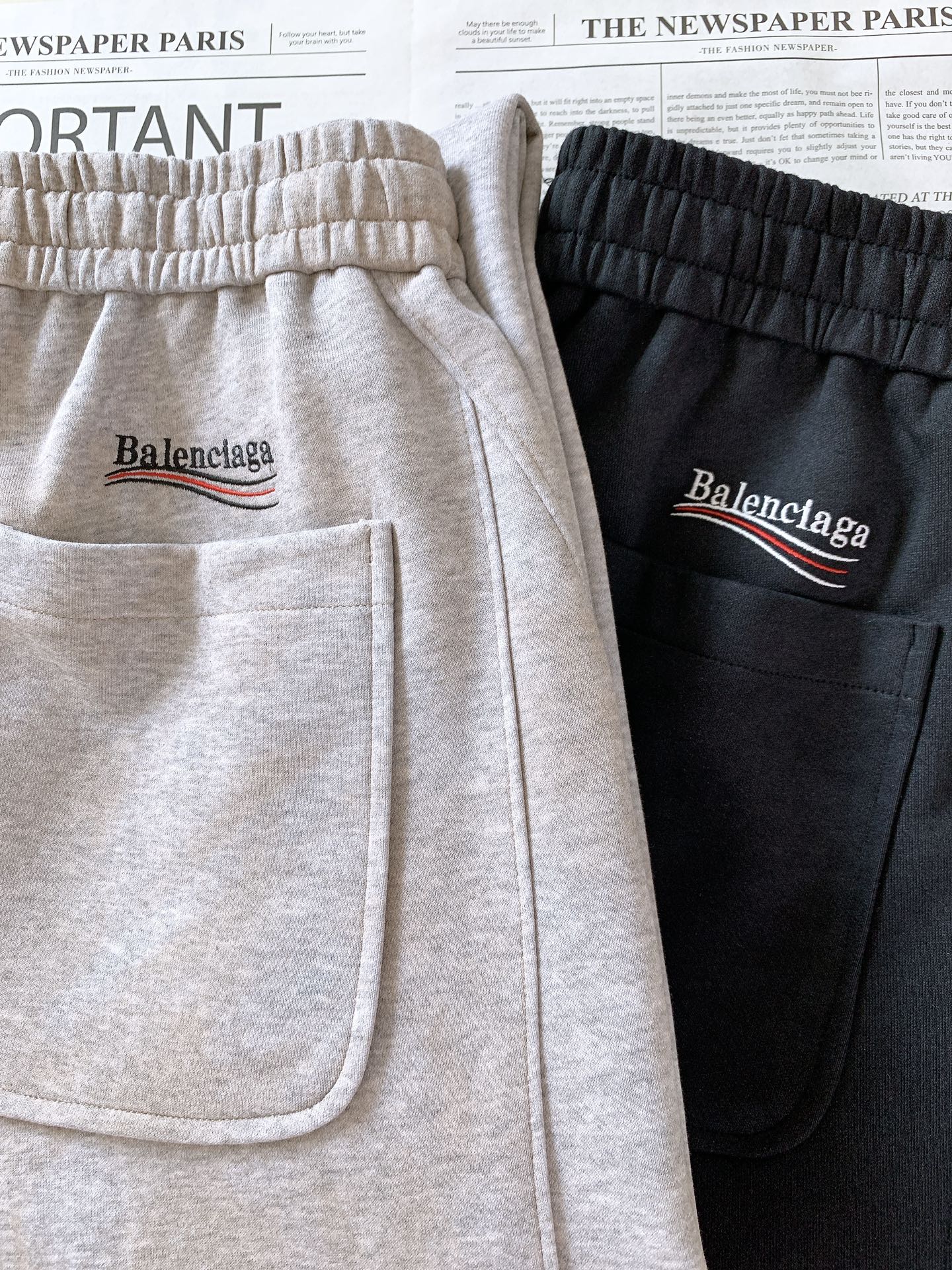 𝐁𝐚𝐥𝐞𝐧𝐜𝐢𝐚𝐠𝐚 巴黎世家 2025FW早秋新品 时尚系列休闲裤，独特设计，抽绳休闲短裤订纱开始订染