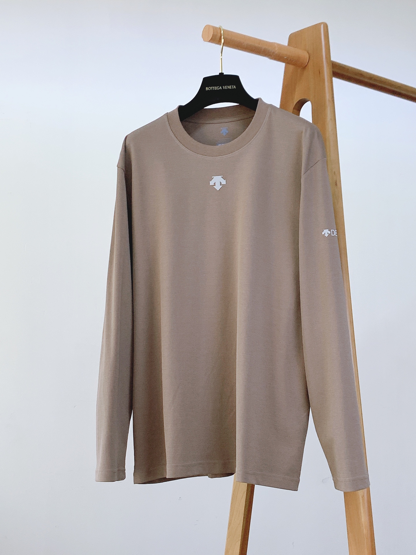 DESCENTE 迪桑特 2025FW秋冬新品 休闲长袖打底衫，立体感logo廓形长袖打底T恤，甄选优质