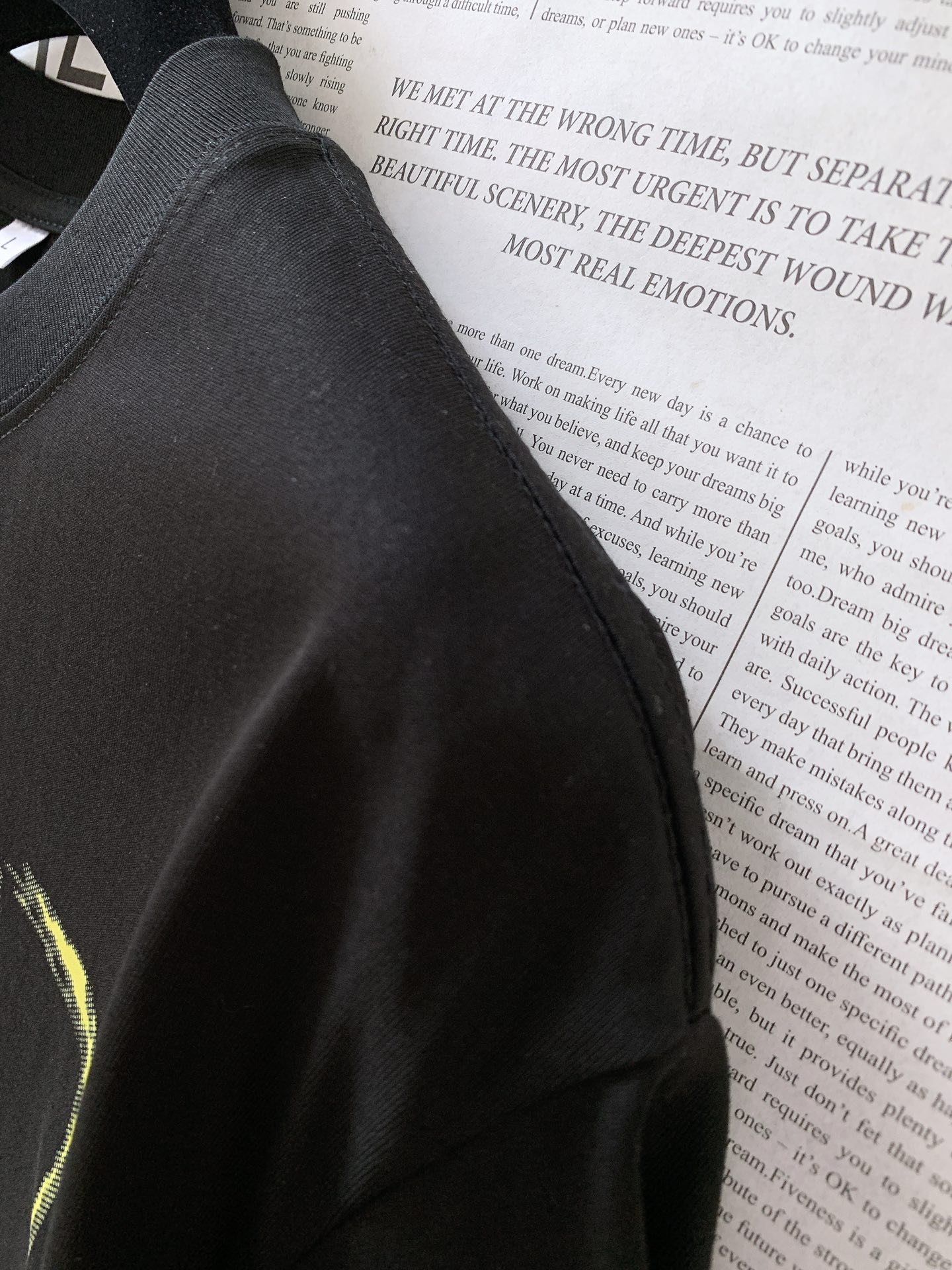 Fendi 芬迪 2025SS春夏新品 休闲印花T恤。经典圆领设计，不挑人，不管是单穿还是叠穿，都能轻松