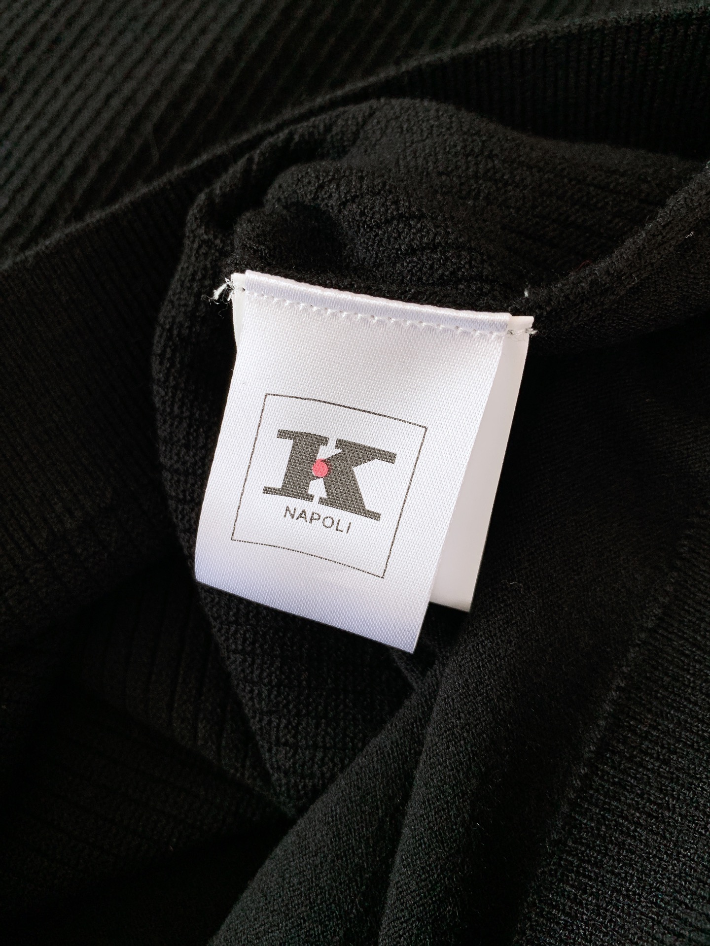 Kiton 奇顿 2025FW早秋新品 渠道的精品狠货！！！今年最好看的半拉链翻领打底衫。闭眼入！客供定