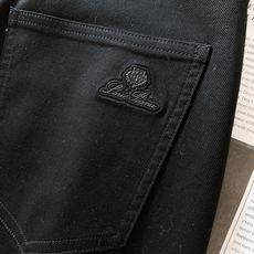 LoroPiana L.P FW早秋新品 商务休闲裤,臻选优质面料打造,贴身舒适,独特设计,缔造简约线条 LoroPiana L.P FW早秋新品 商务休闲裤,臻选优质面料打造,贴身舒适,独特设计,缔造简约线条