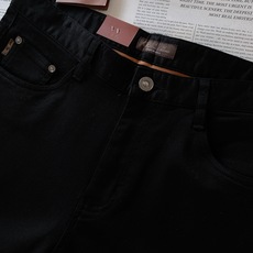 LoroPiana L.P FW早秋新品 商务休闲裤,臻选优质面料打造,贴身舒适,独特设计,缔造简约线条 LoroPiana L.P FW早秋新品 商务休闲裤,臻选优质面料打造,贴身舒适,独特设计,缔造简约线条