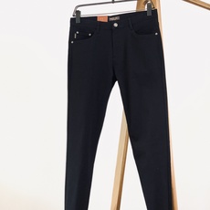 LoroPiana L.P FW早秋新品 商务休闲裤,臻选优质面料打造,贴身舒适,独特设计,缔造简约线条 LoroPiana L.P FW早秋新品 商务休闲裤,臻选优质面料打造,贴身舒适,独特设计,缔造简约线条