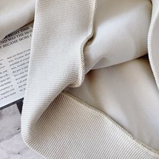 Burberry 巴宝莉 2025FW早秋新品 休闲套头卫衣,经典焕新,诠释英伦风尚。客供定制面料,兼具 Burberry 巴宝莉 2025FW早秋新品 休闲套头卫衣,经典焕新,诠释英伦风尚。客供定制面料,兼具