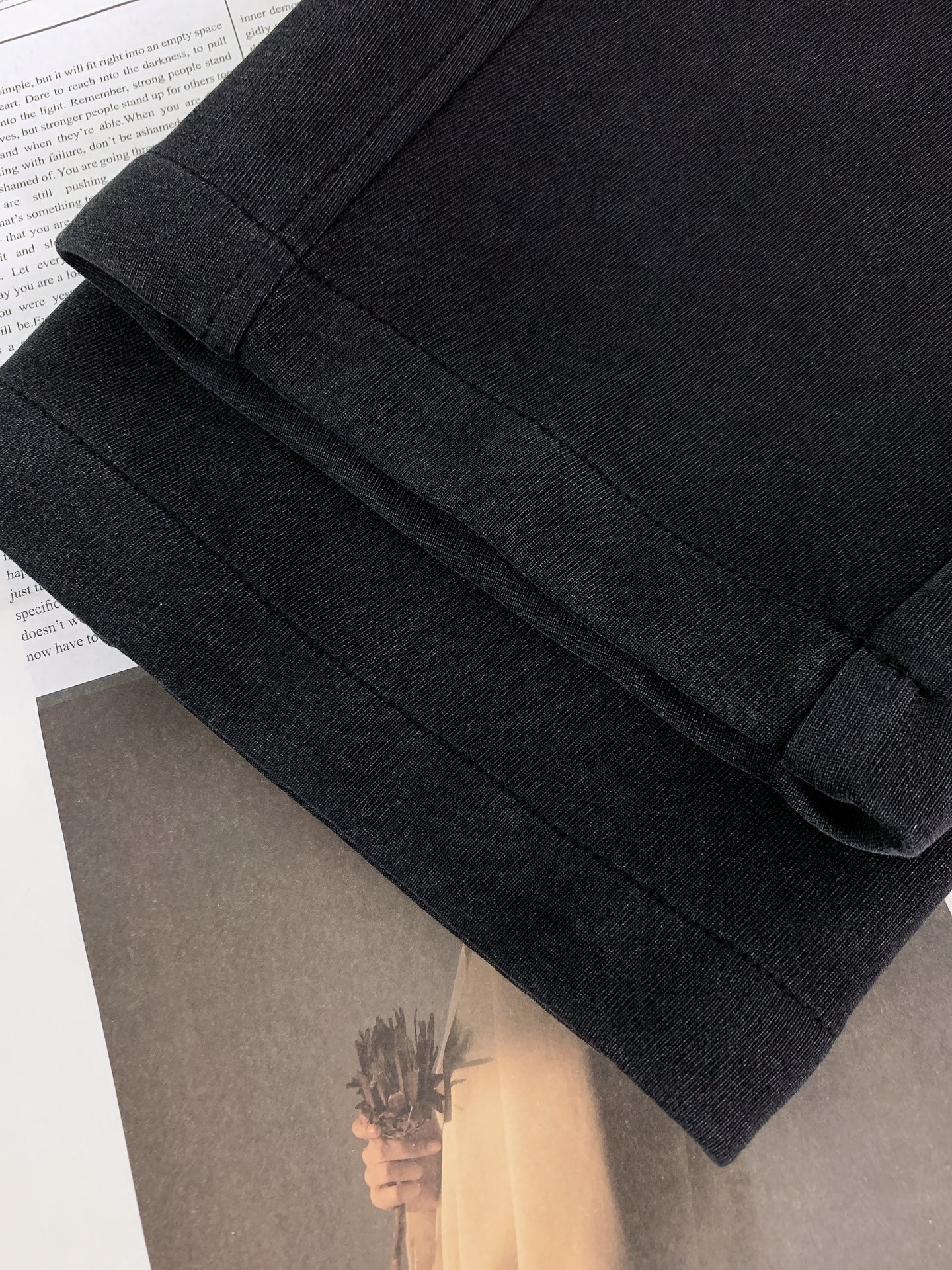 Maison Margiela MM6 马丁马吉拉 2025FW早秋新品 脏脏抽绳休闲裤时尚系列，独特设