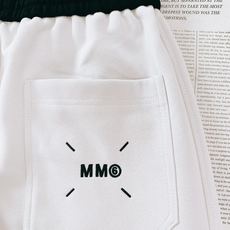 Maison Margiela MM6 马丁马吉拉 这款时尚休闲裤简直太牛了!!!既能日常休闲穿,又能通 Maison Margiela MM6 马丁马吉拉 这款时尚休闲裤简直太牛了!!!既能日常休闲穿,又能通