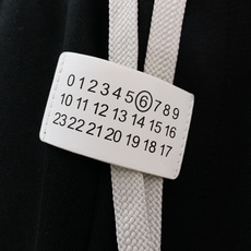 Maison Margiela MM6 马丁马吉拉 这款时尚休闲裤简直太牛了!!!既能日常休闲穿,又能通 Maison Margiela MM6 马丁马吉拉 这款时尚休闲裤简直太牛了!!!既能日常休闲穿,又能通