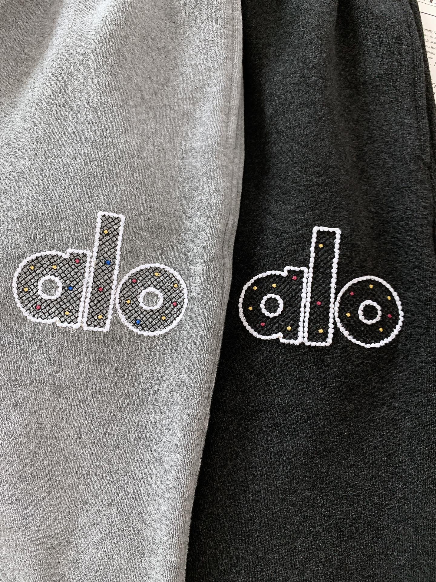 ALO 阿洛 2025FW早秋新品 刺绣抽绳休闲裤时尚系列，独特设计，抽绳休闲长裤 订纱开始订染和订纺。