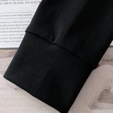 Burberry 巴宝莉 2025FW早秋新品 圆领长袖打底衫,立体感logo廓形半袖打底T恤,高支埃及 Burberry 巴宝莉 2025FW早秋新品 圆领长袖打底衫,立体感logo廓形半袖打底T恤,高支埃及