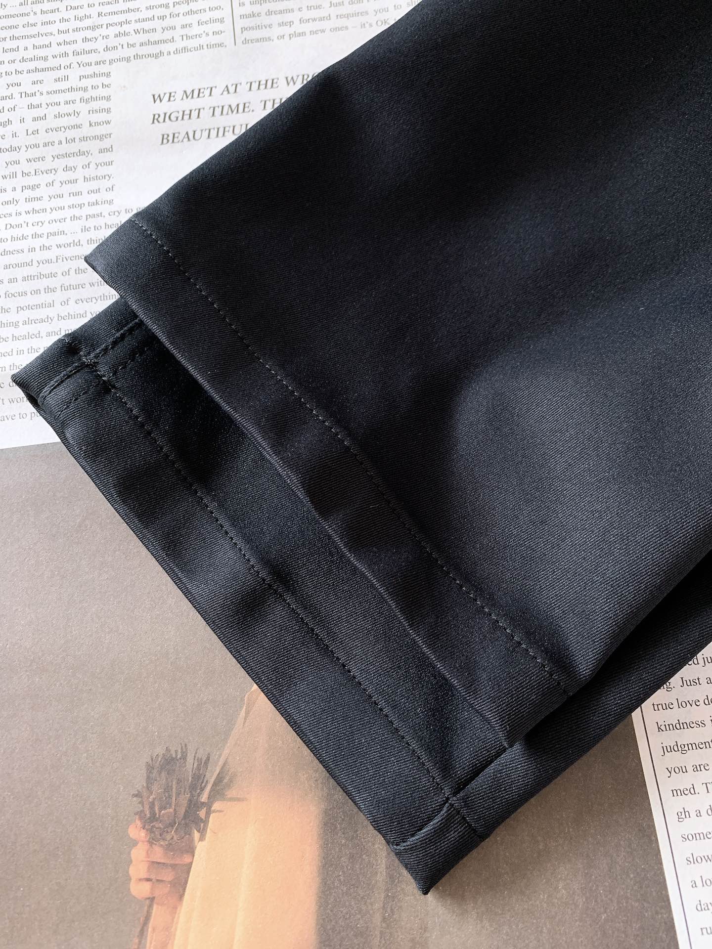LoroPiana L.P FW早秋新品 商务休闲裤，臻选优质面料打造，贴身舒适，独特设计，缔造简约线条