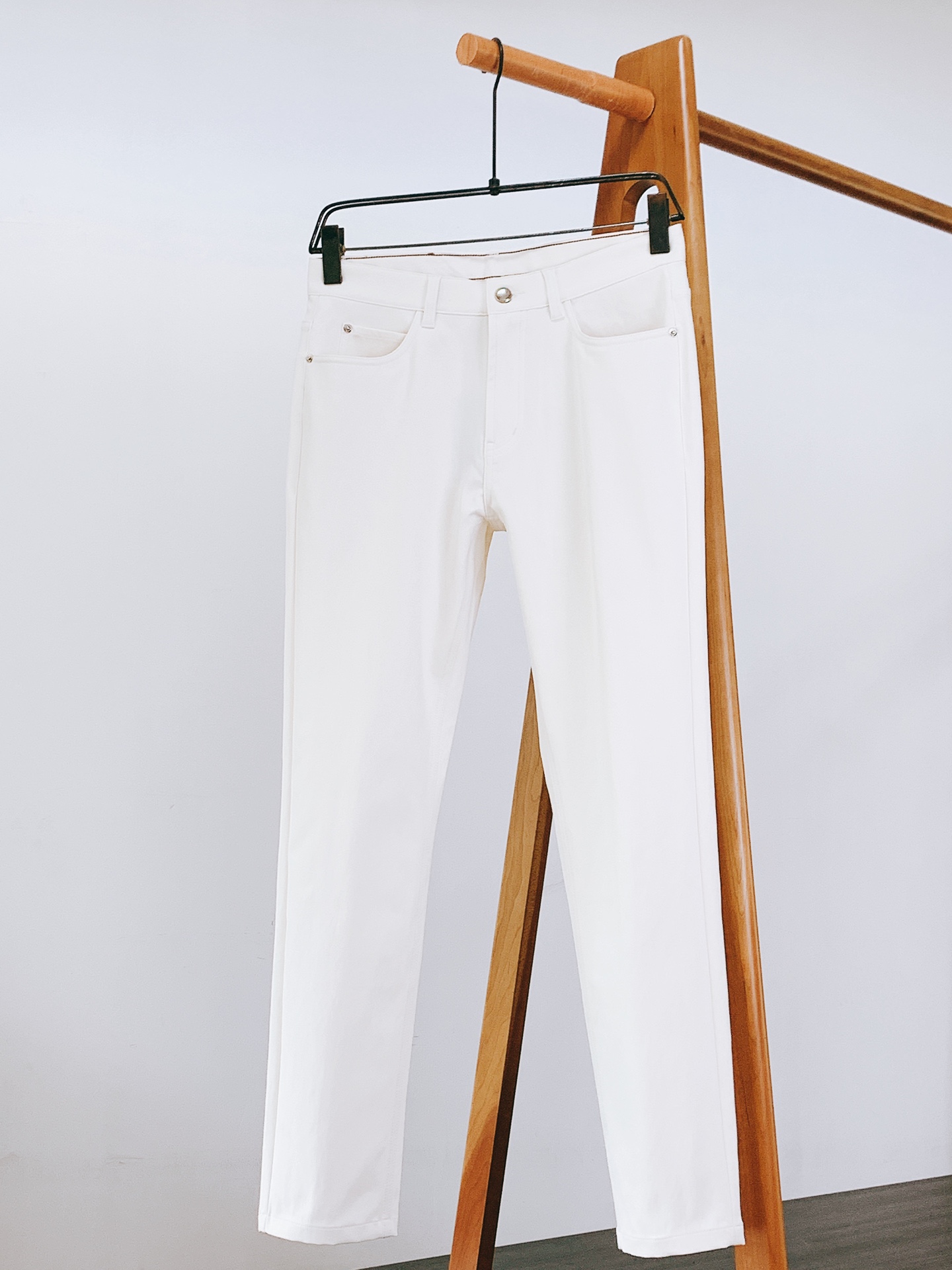 LoroPiana L.P FW早秋新品 商务休闲裤，臻选优质面料打造，贴身舒适，独特设计，缔造简约线条
