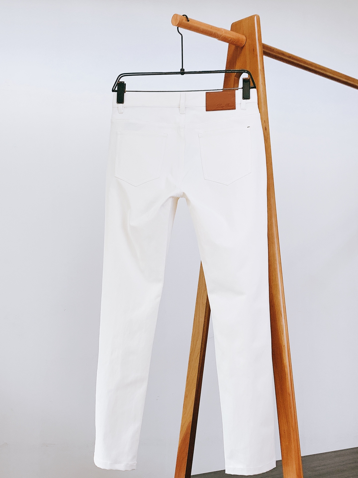 LoroPiana L.P FW早秋新品 商务休闲裤，臻选优质面料打造，贴身舒适，独特设计，缔造简约线条