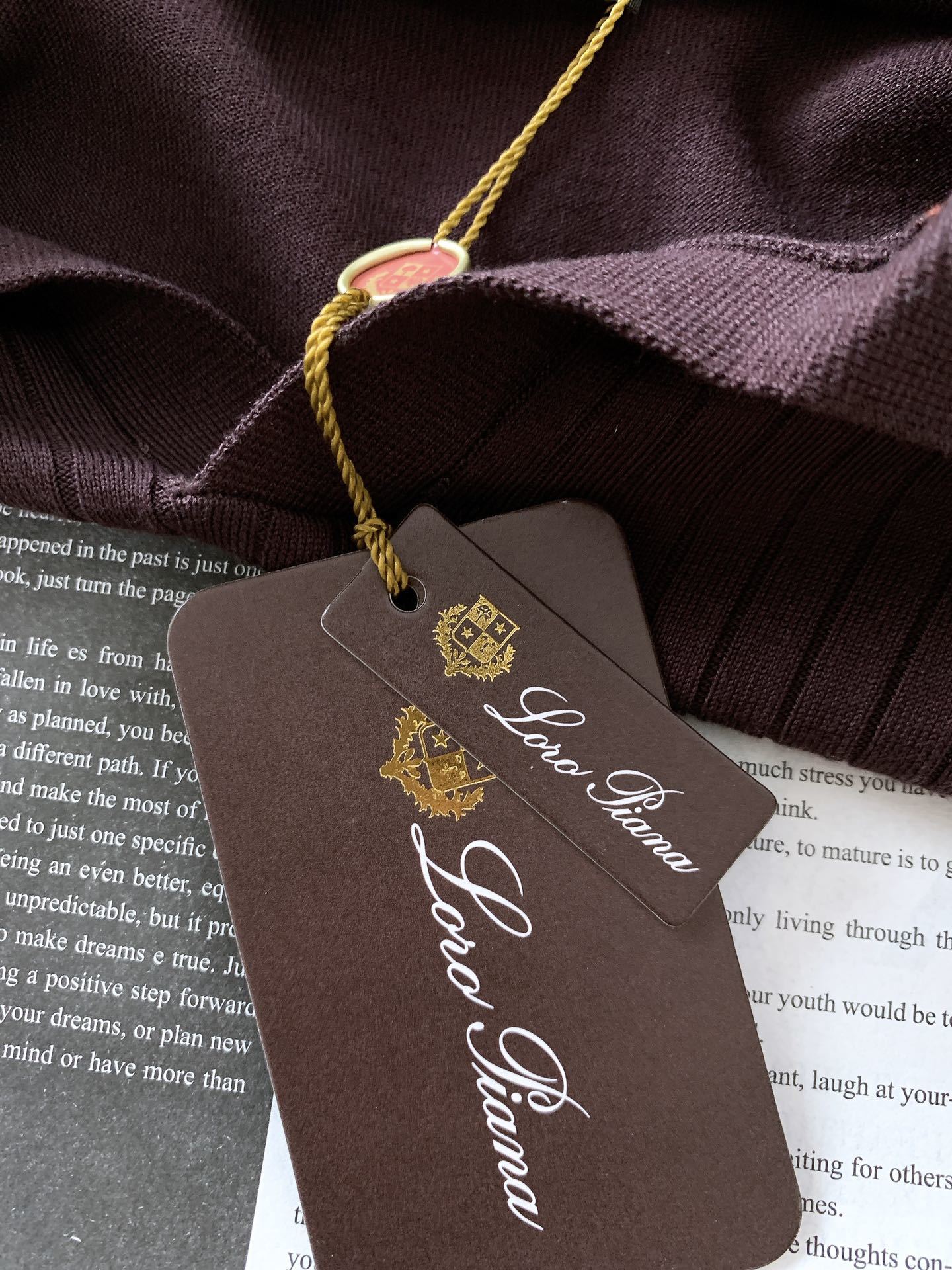 LoroPiana L.P FW早秋新品 长袖针织衫打底衫。精致工艺、高级质感、经典单品,这些都是意式穿