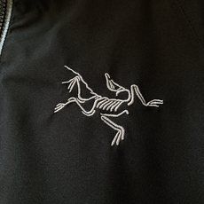 ARCTERYX 始祖鸟 SOLANO JACKETM 男子软壳夹克这款多功能的 Solano 采用 G ARCTERYX 始祖鸟 SOLANO JACKETM 男子软壳夹克这款多功能的 Solano 采用 G