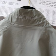 ARCTERYX 始祖鸟 SOLANO JACKETM 男子软壳夹克这款多功能的 Solano 采用 G ARCTERYX 始祖鸟 SOLANO JACKETM 男子软壳夹克这款多功能的 Solano 采用 G