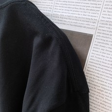 ARCTERYX 始祖鸟 经典骨架子logo 素描刺绣圆领长袖T恤 打底衫微宽松版型 采用300G高克重 ARCTERYX 始祖鸟 经典骨架子logo 素描刺绣圆领长袖T恤 打底衫微宽松版型 采用300G高克重